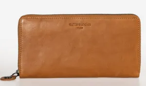 Aunts & Uncles Grandma's Luxury Club Cynthia Wallet