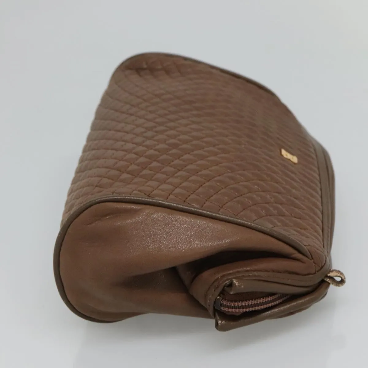 Bally Leather Clutch Bag (Pre-Owned)