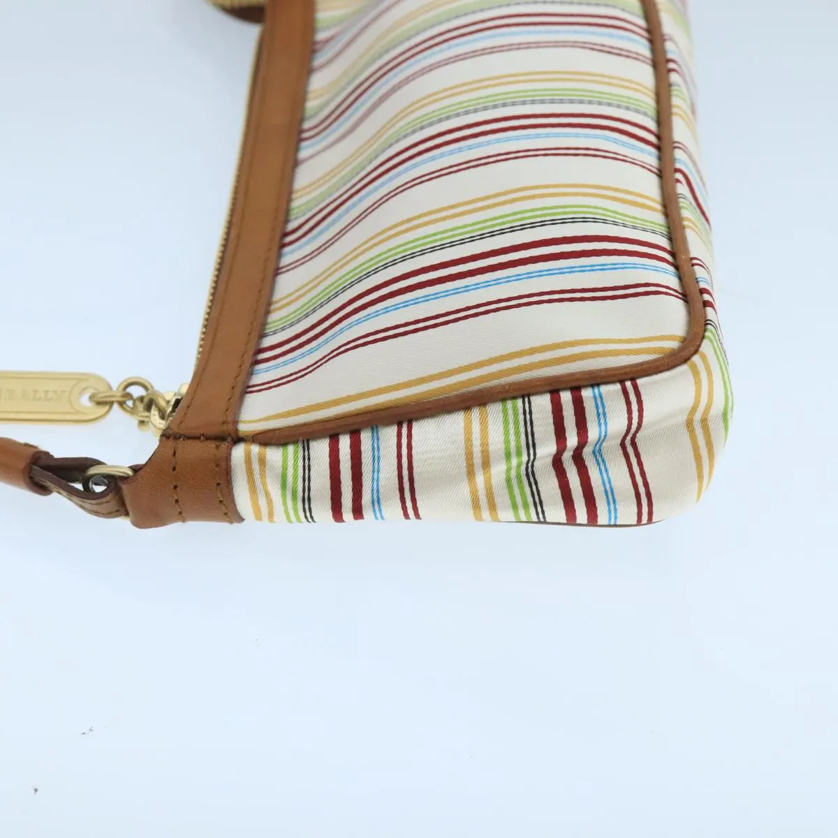 Bally Synthetic Clutch Bag (Pre-Owned)