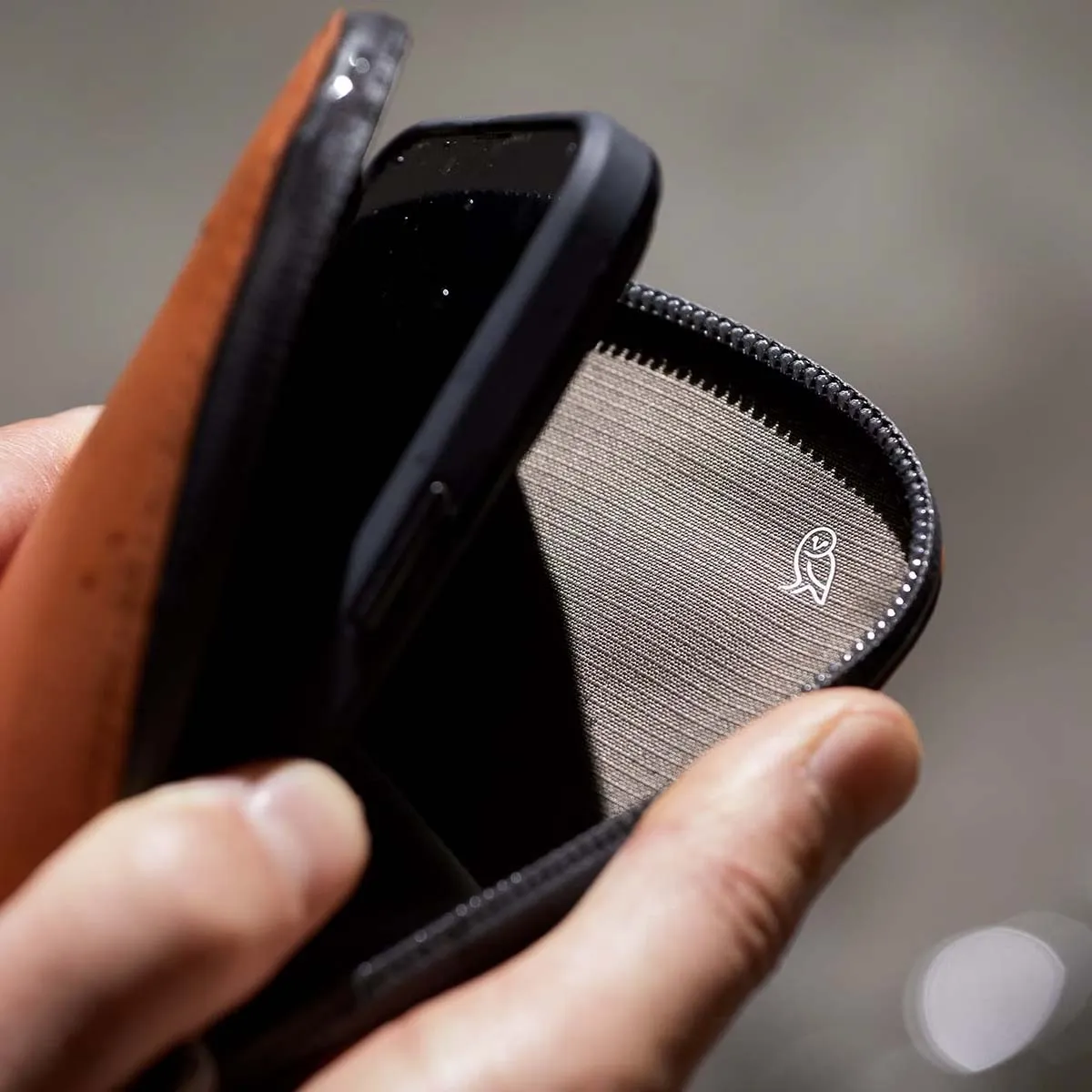 Bellroy Venture Phone Pocket Plus