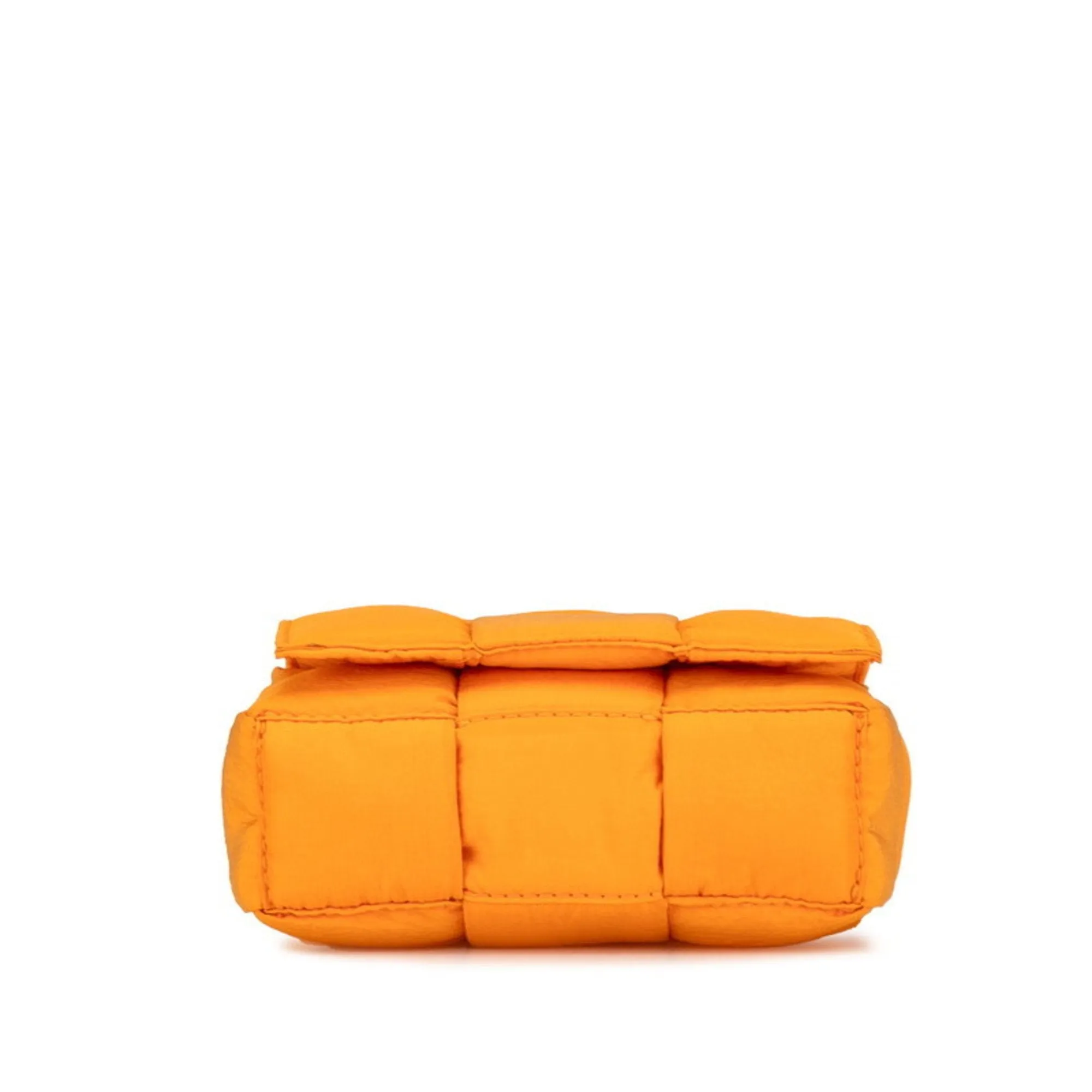 Bottega Veneta Cassette Synthetic Clutch Bag (Pre-Owned)