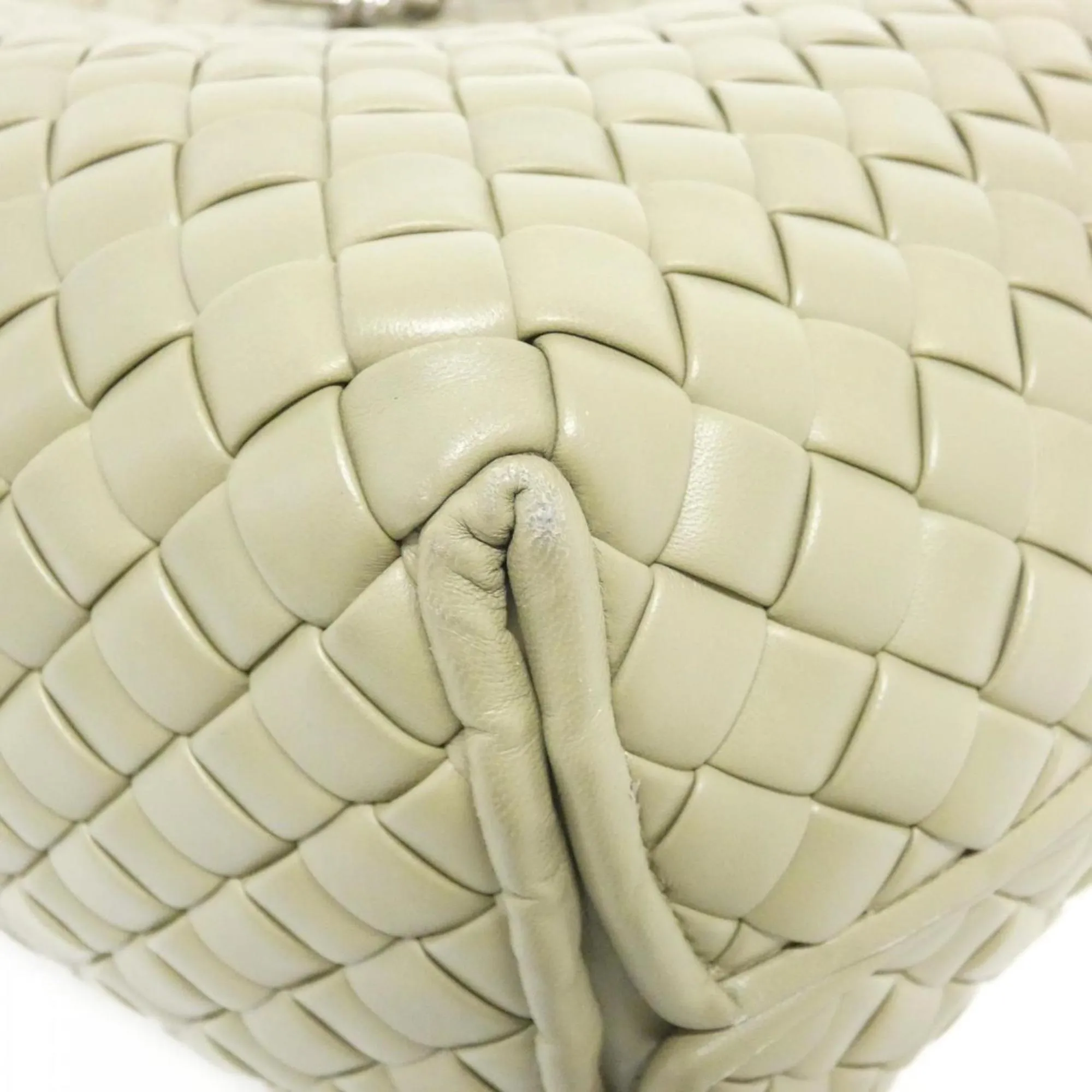 Bottega Veneta Leather Handbag (Pre-Owned)