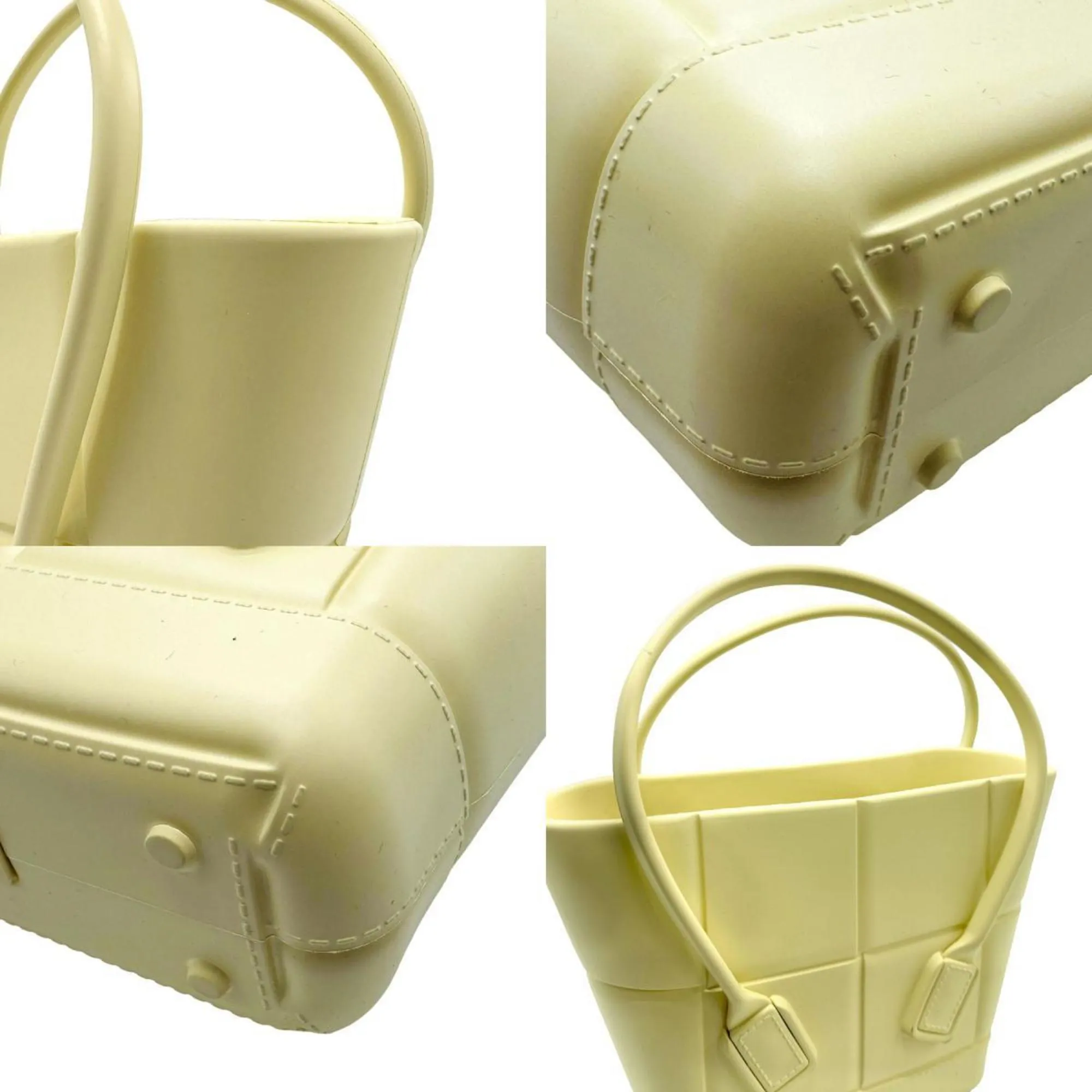 Bottega Veneta Rubber Handbag (Pre-Owned)
