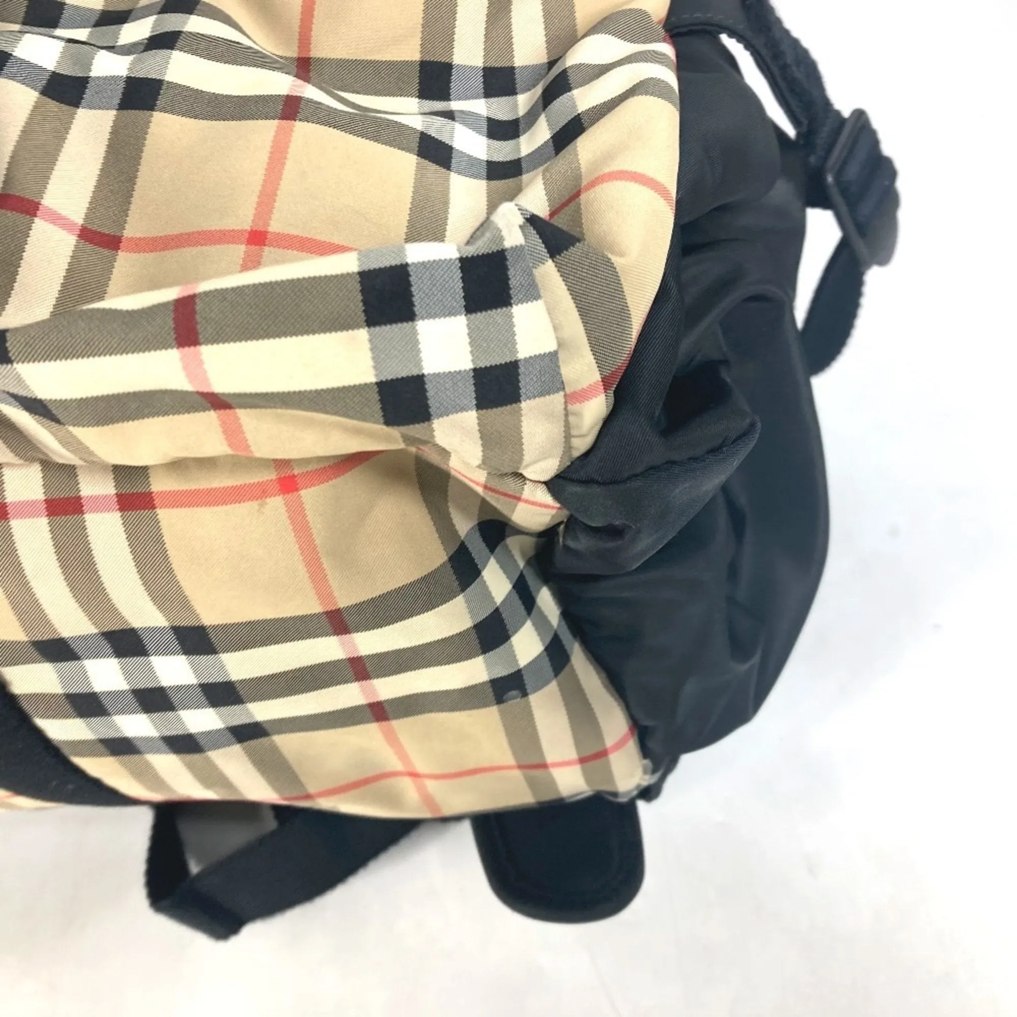Burberry  Nylon Backpack (Pre-Owned)