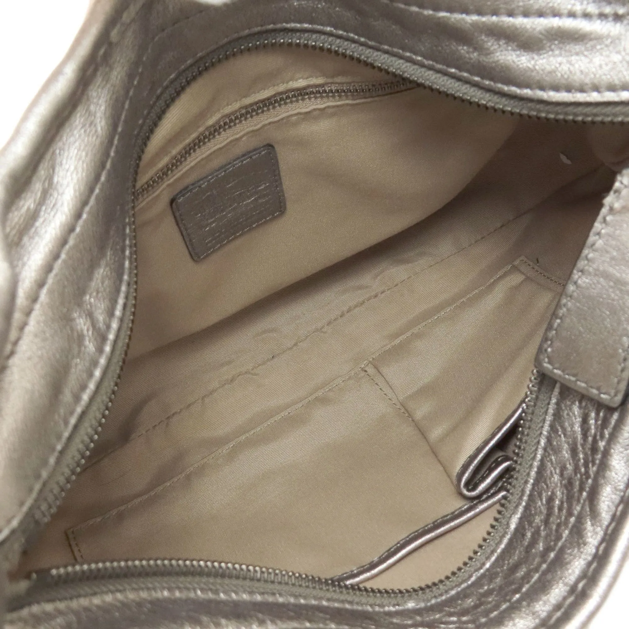 Burberry  Pvc Handbag (Pre-Owned)