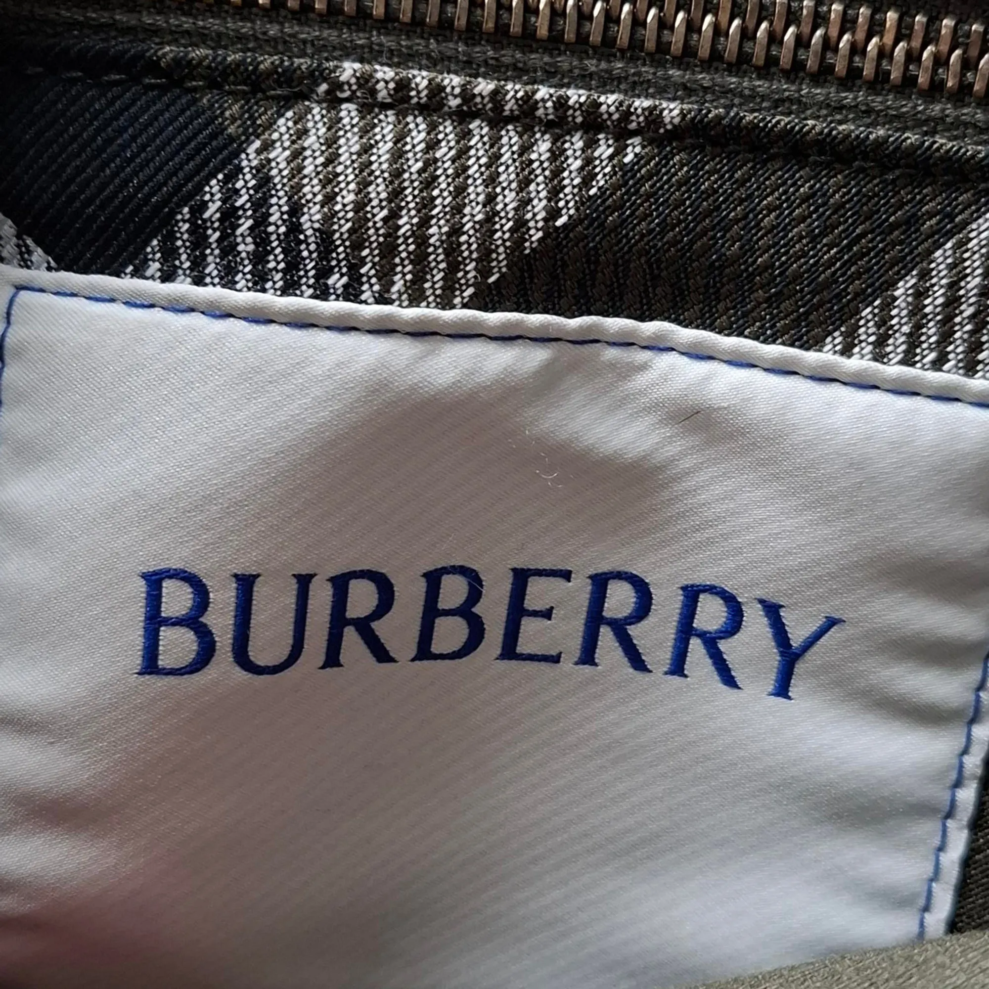 Burberry Small Trench Tote Bag in Olive Polyester