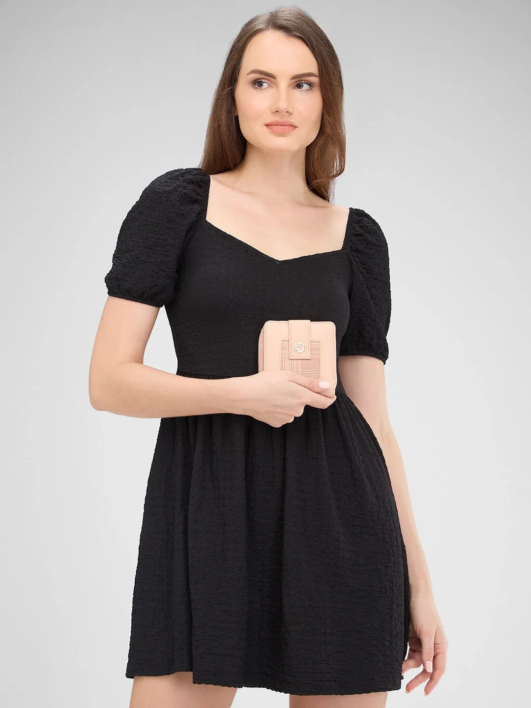 Caprese Avery Small Blush Wallet