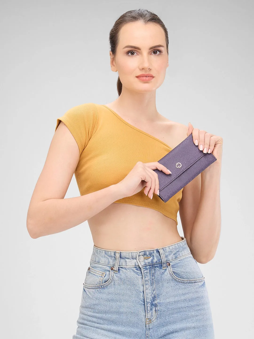 Caprese Helena Medium Plum Wallet