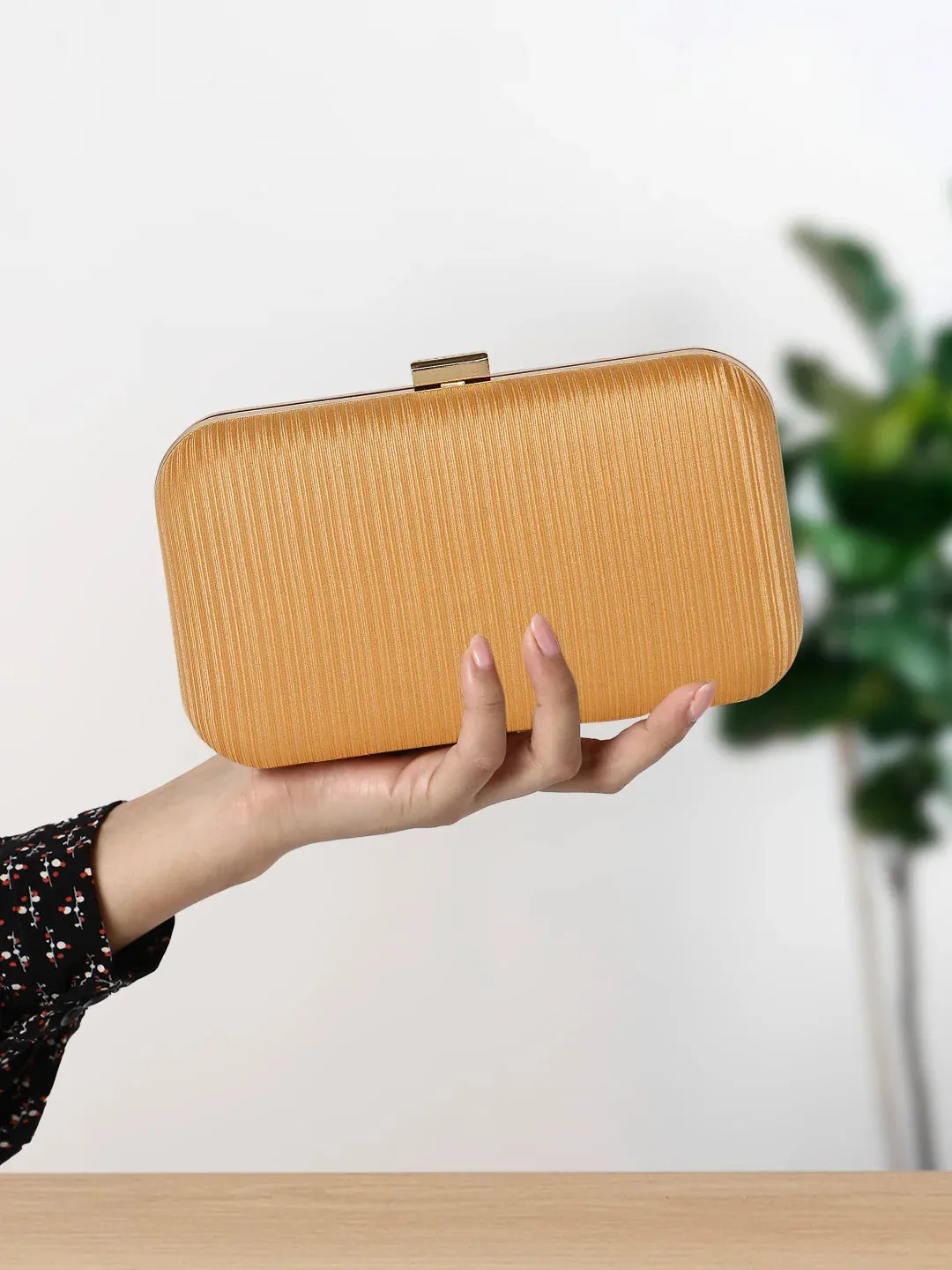 Caprese Party Trescha Medium Gold Clutch
