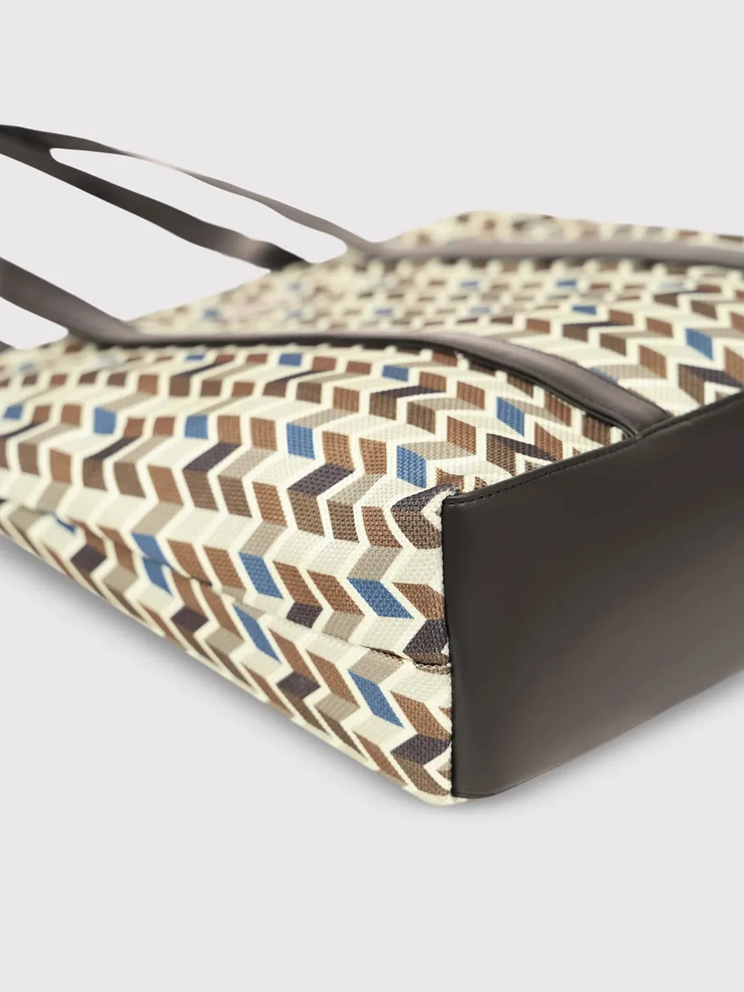 Caprese Susan Large Beige Tote Bag