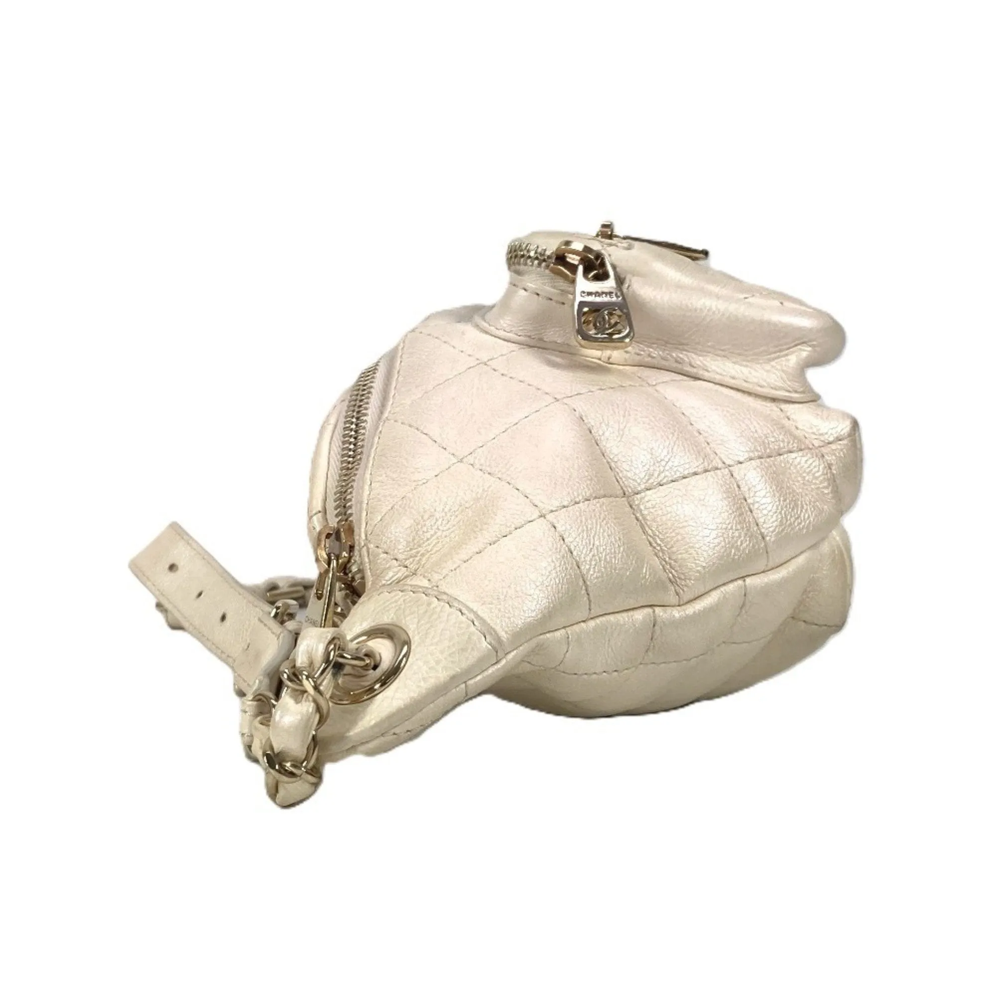 Chanel Champagne gold gold Leather Fanny Pack Handbag (Pre-Owned)