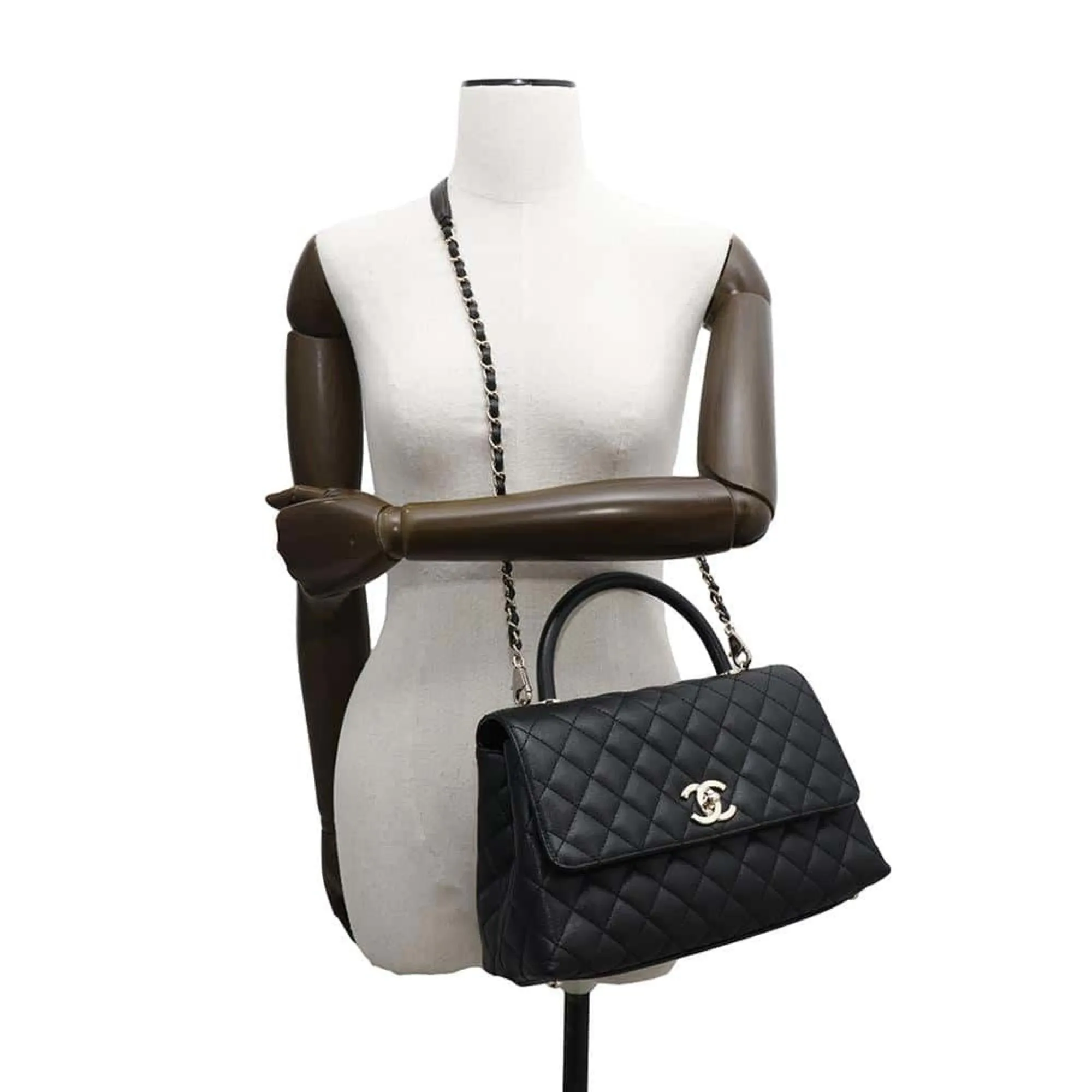 Chanel Grained Calfskin Handbag (Pre-Owned)