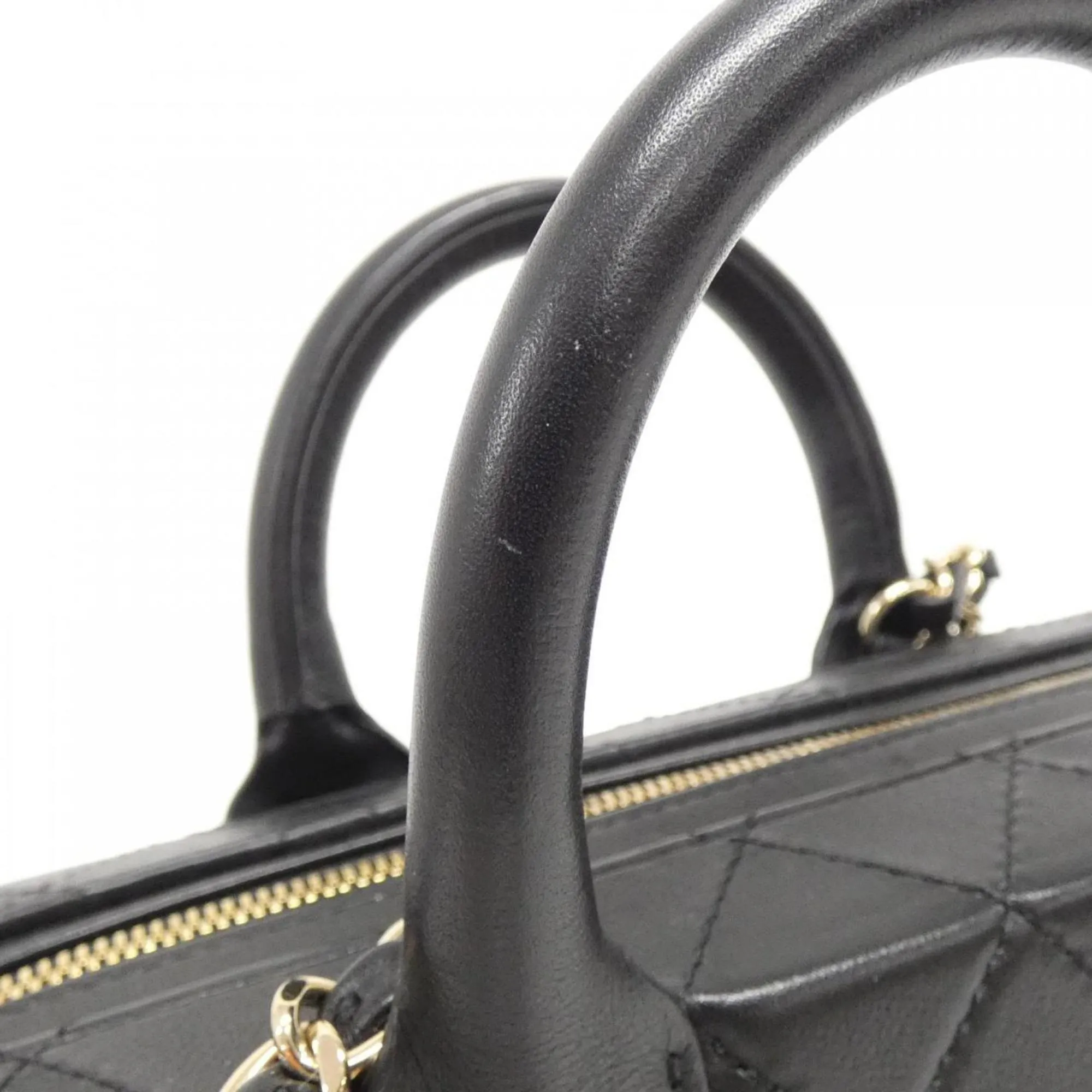 Chanel Leather Handbag (Pre-Owned)