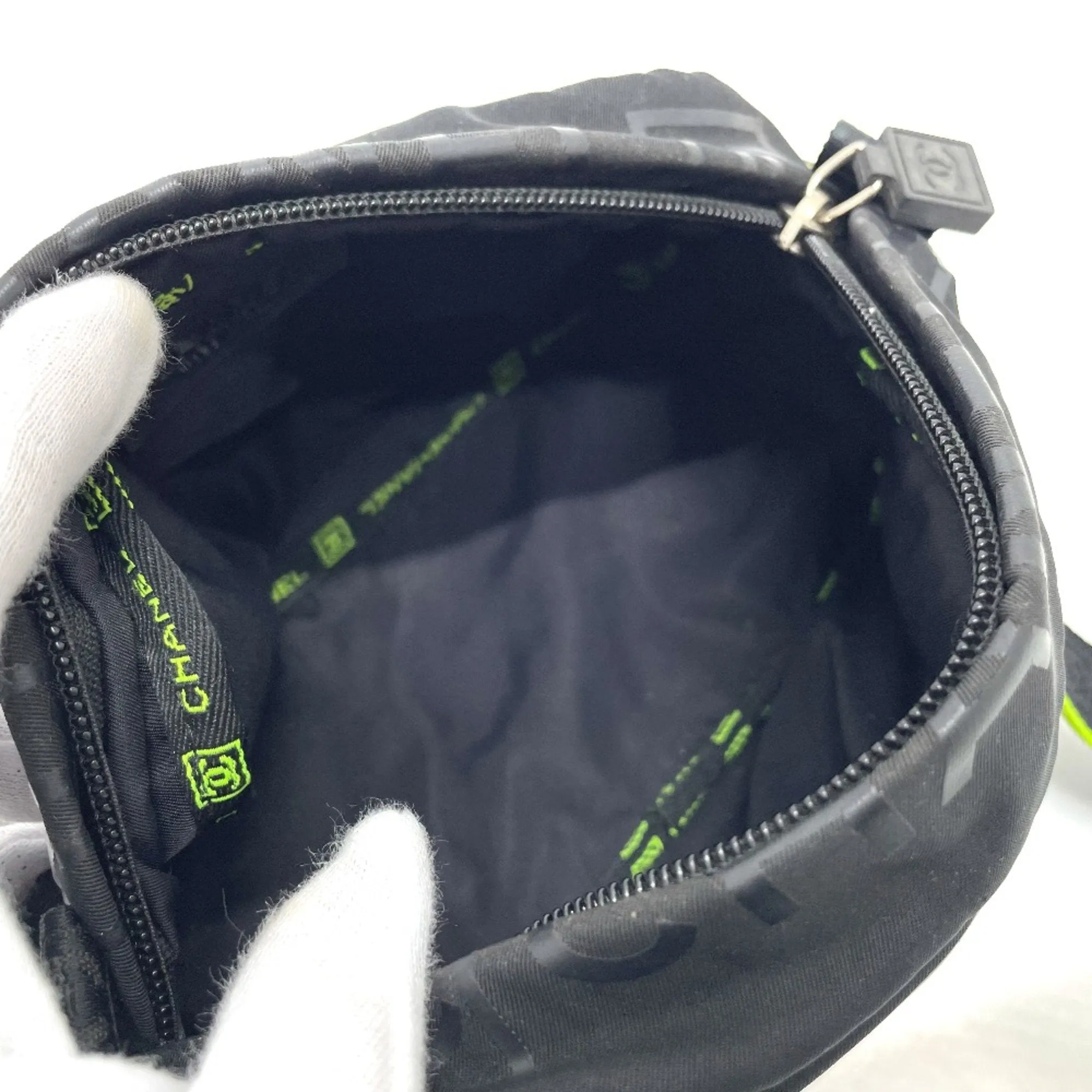 Chanel Sport Line Cloth Clutch Bag (Pre-Owned)