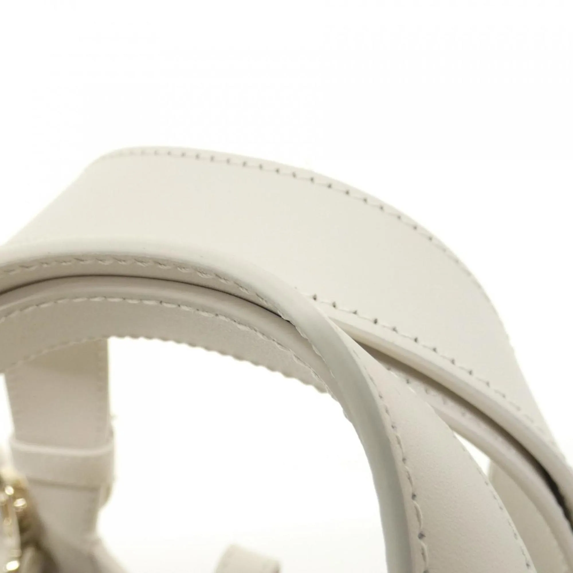 Christian Dior Leather Handbag (Pre-Owned)