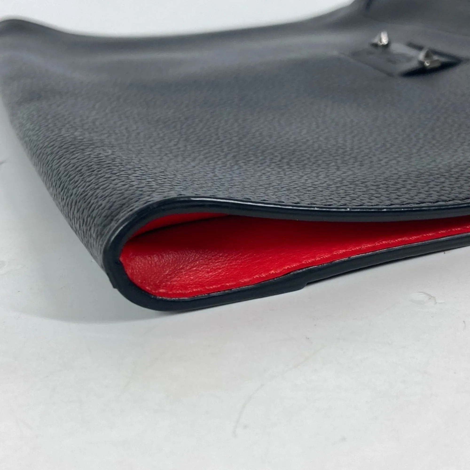 Christian Louboutin Sky Pouch Leather Clutch Bag (Pre-Owned)