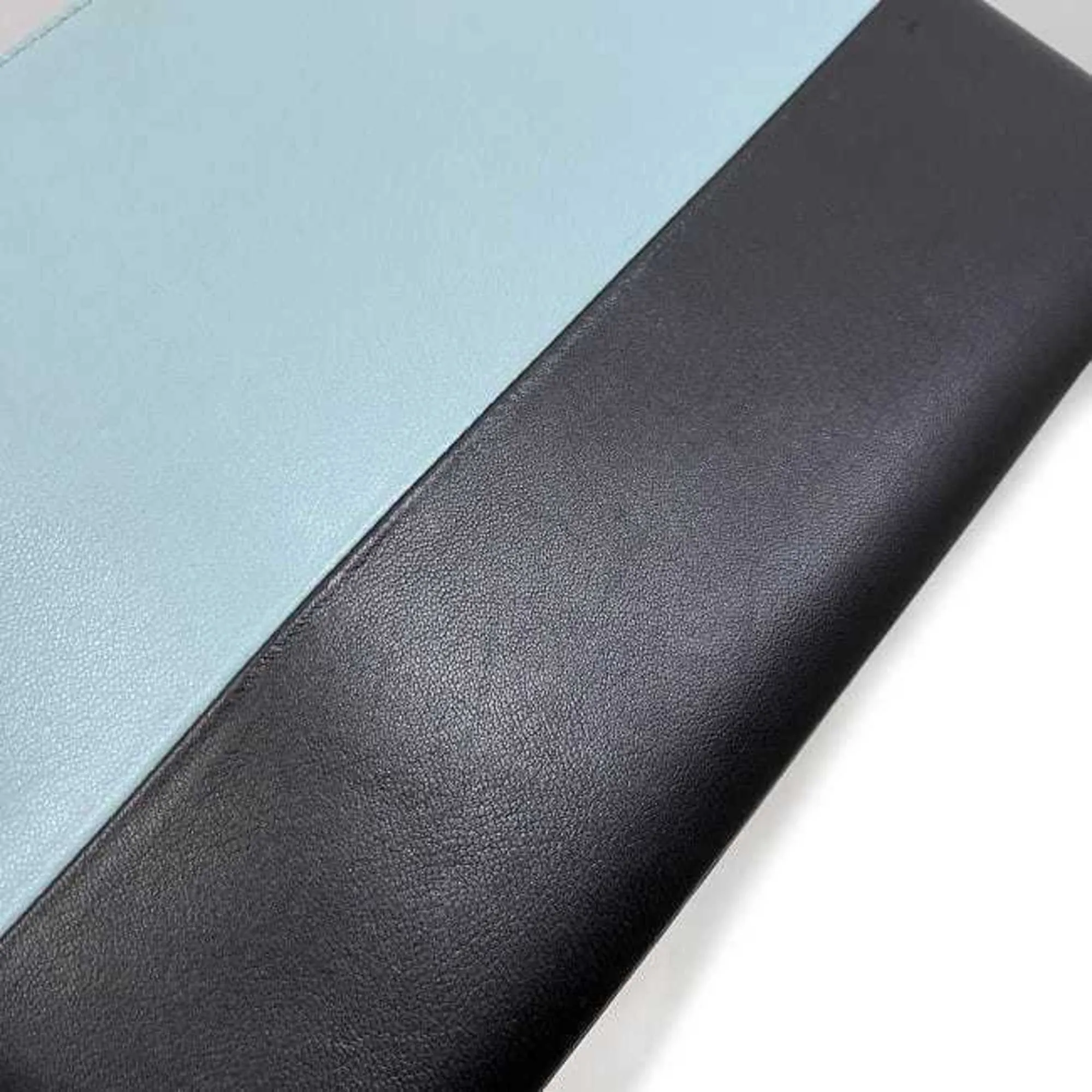 Cline Leather Clutch Bag (Pre-Owned)