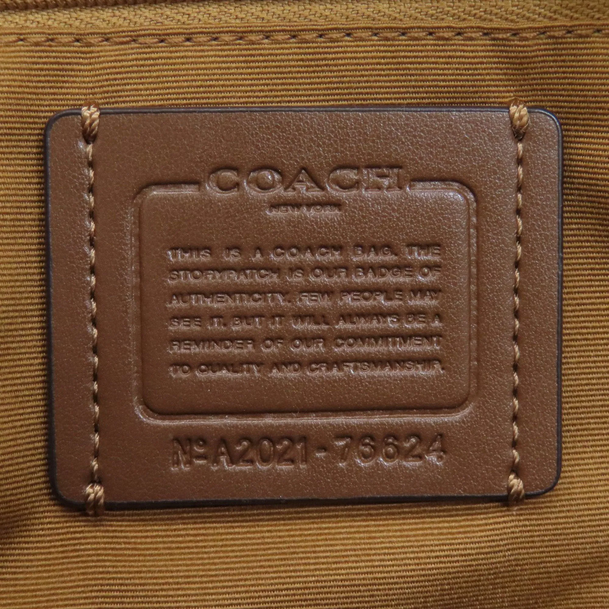Coach  Leather Backpack (Pre-Owned)