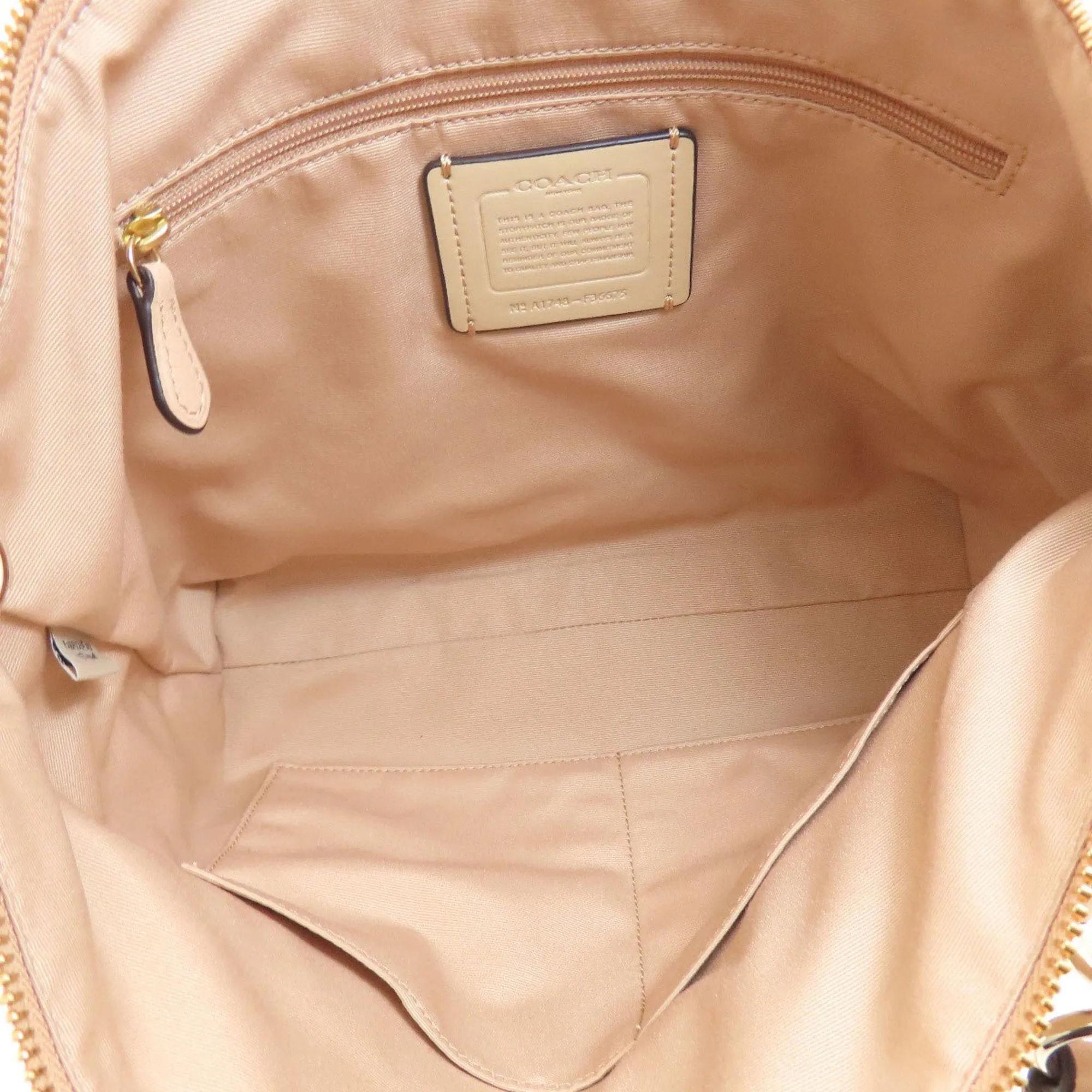 Coach  Leather Handbag (Pre-Owned)