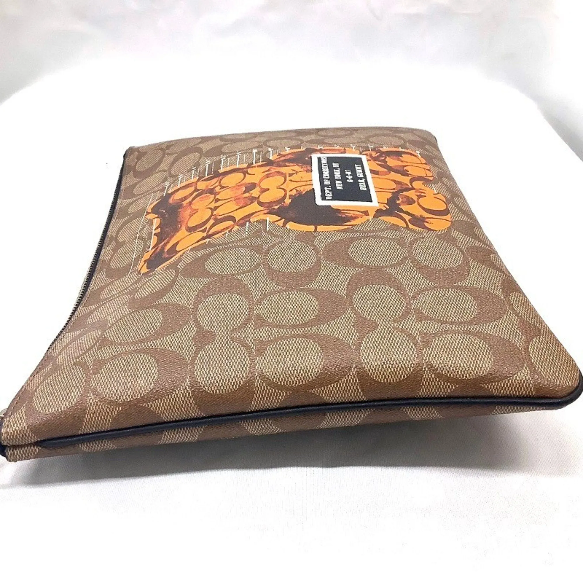 Coach Signature Pvc Clutch Bag (Pre-Owned)