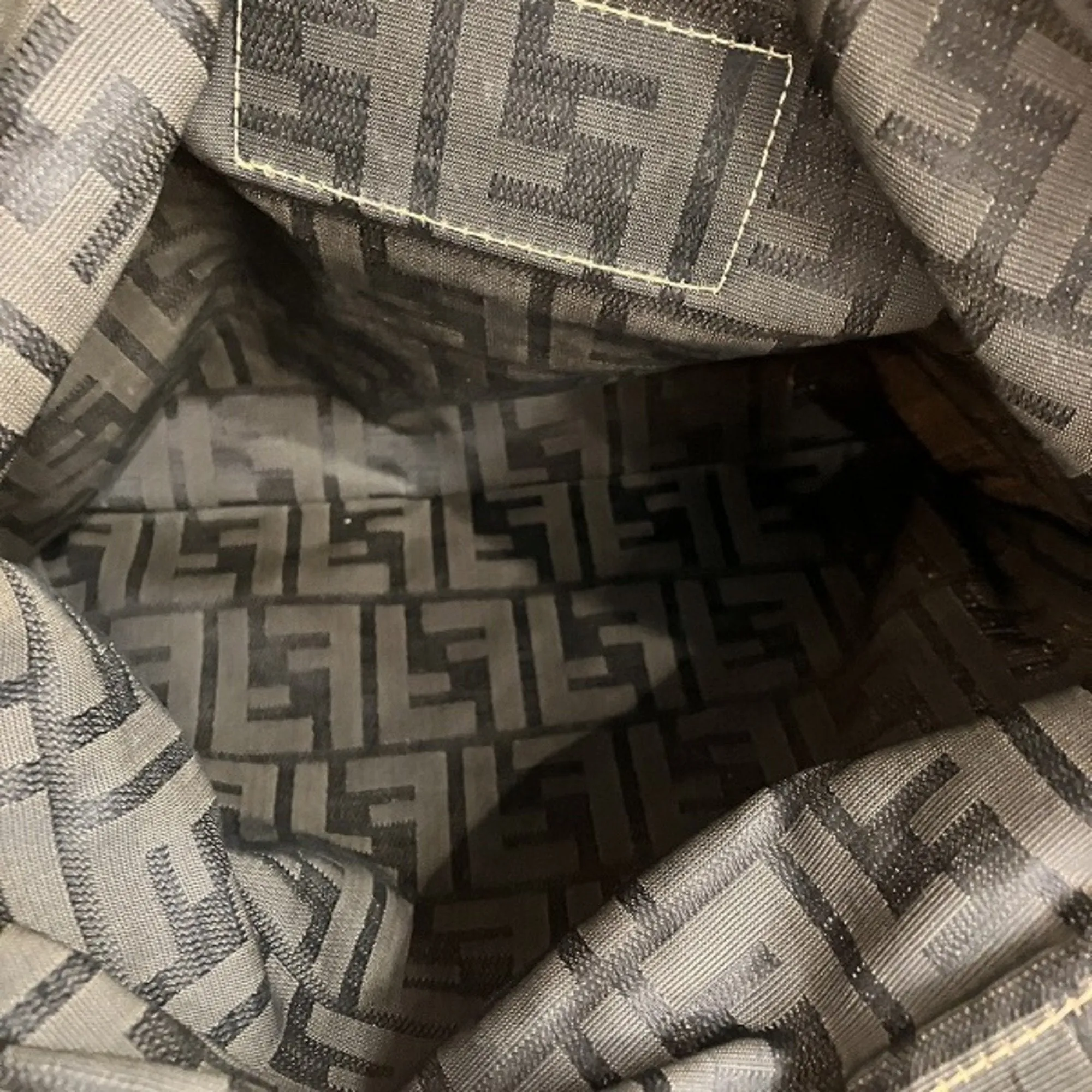 Fendi Canvas Leather Clutch Bag (Pre-Owned)
