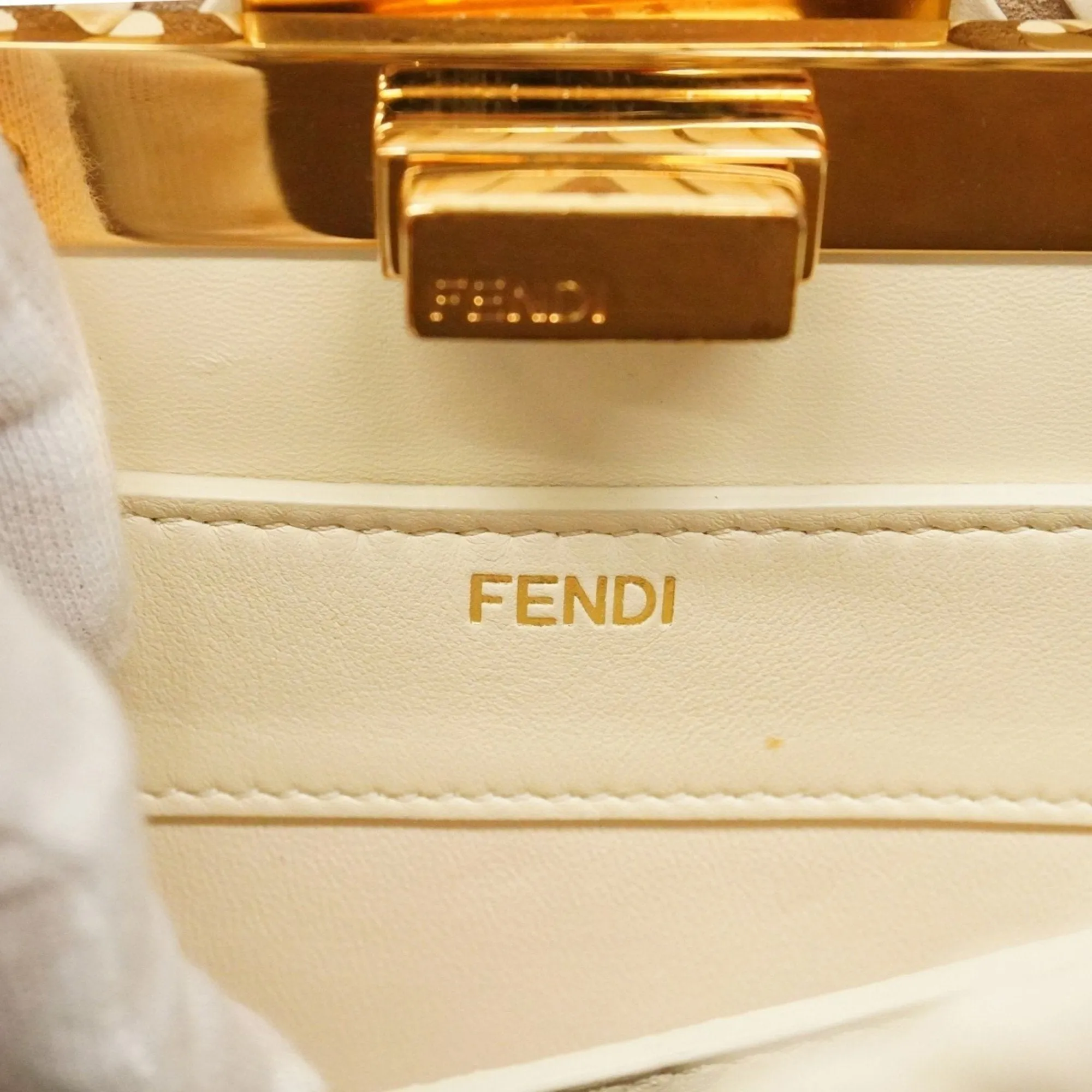 Fendi Leather Handbag (Pre-Owned)
