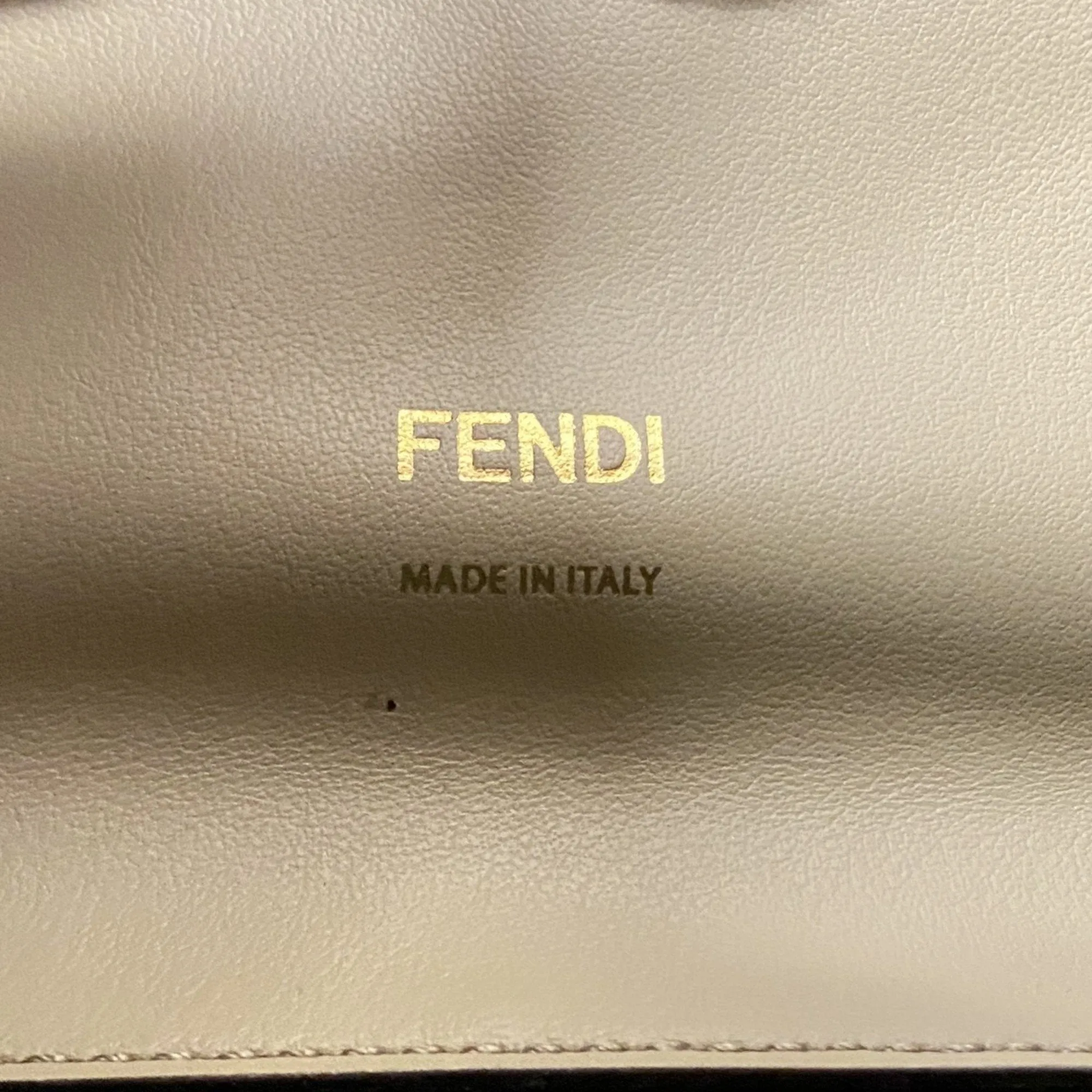 Fendi Leather Handbag (Pre-Owned)