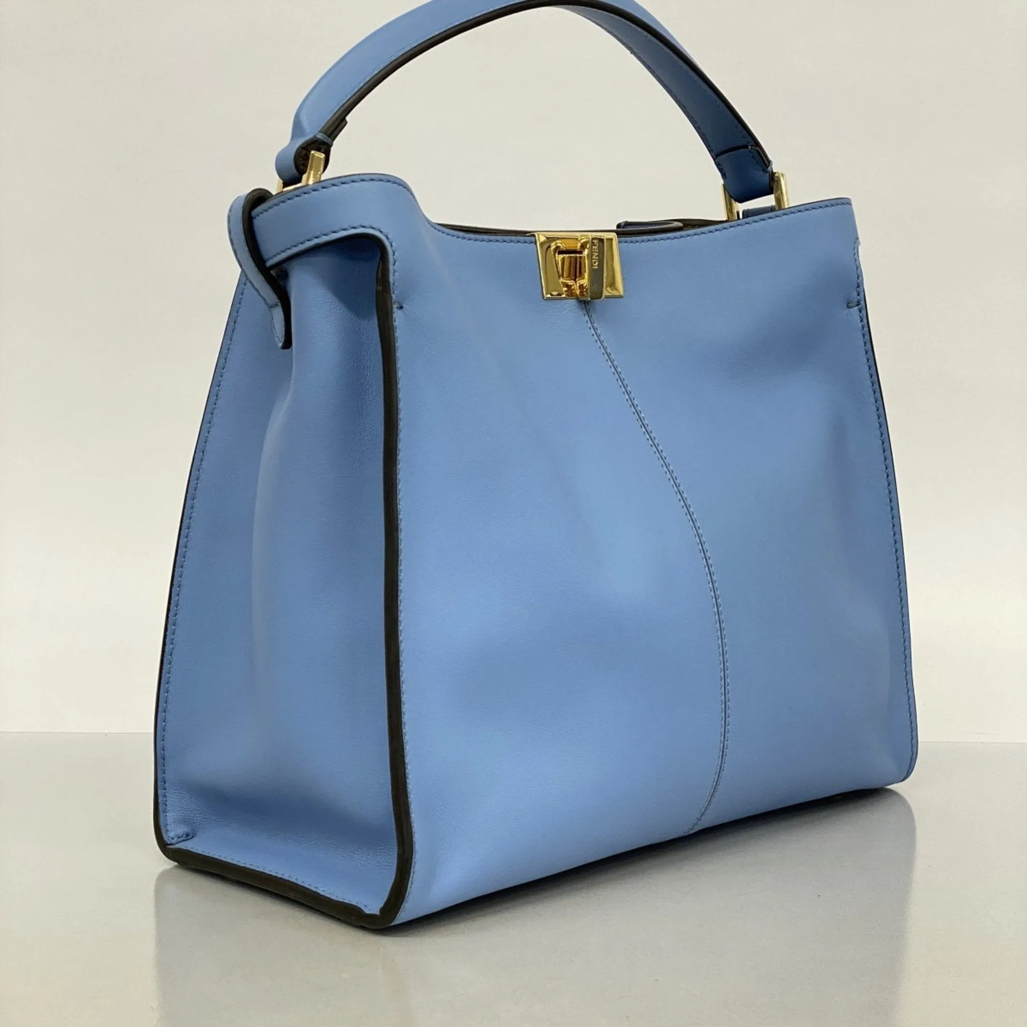 Fendi Leather Handbag (Pre-Owned)