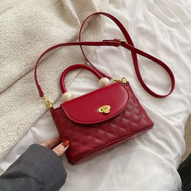 Fitty Women's Quilted Leather Handbag