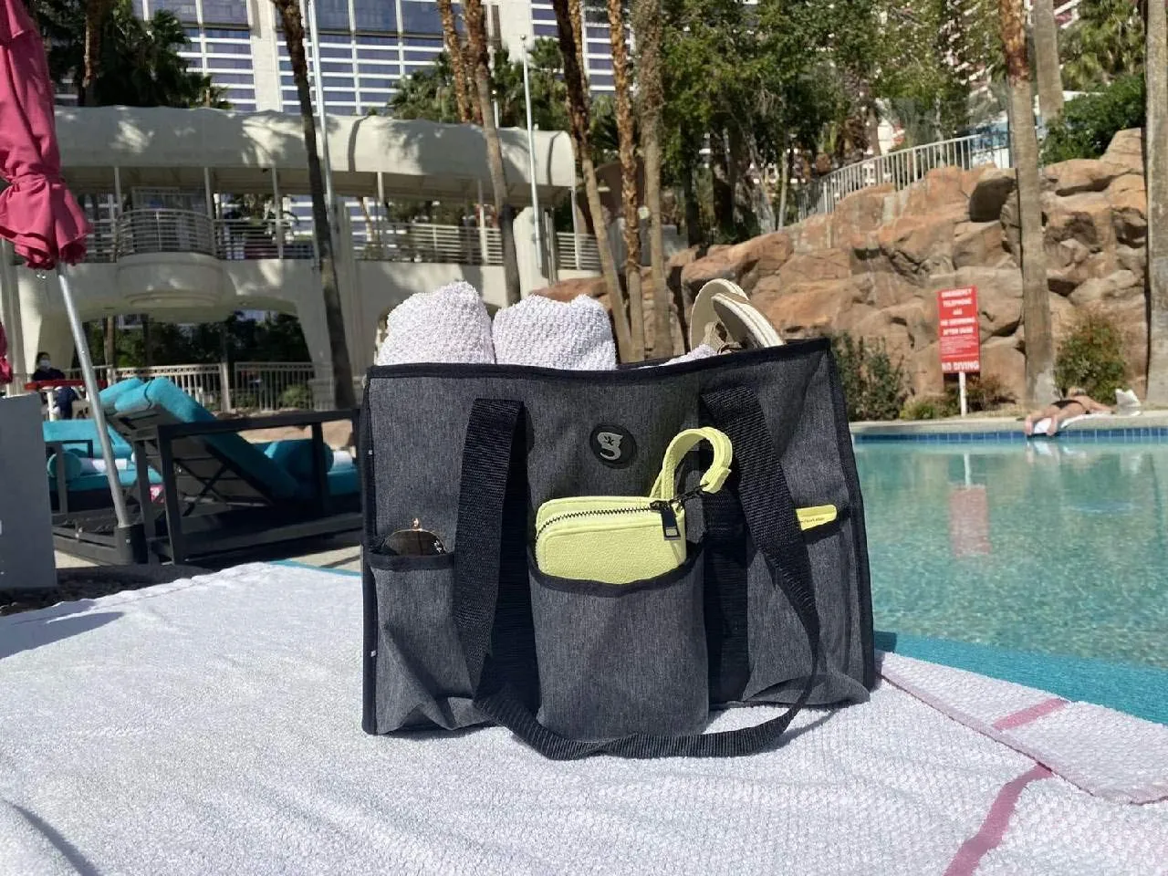 Geckobrands 8 Pocket Tote
