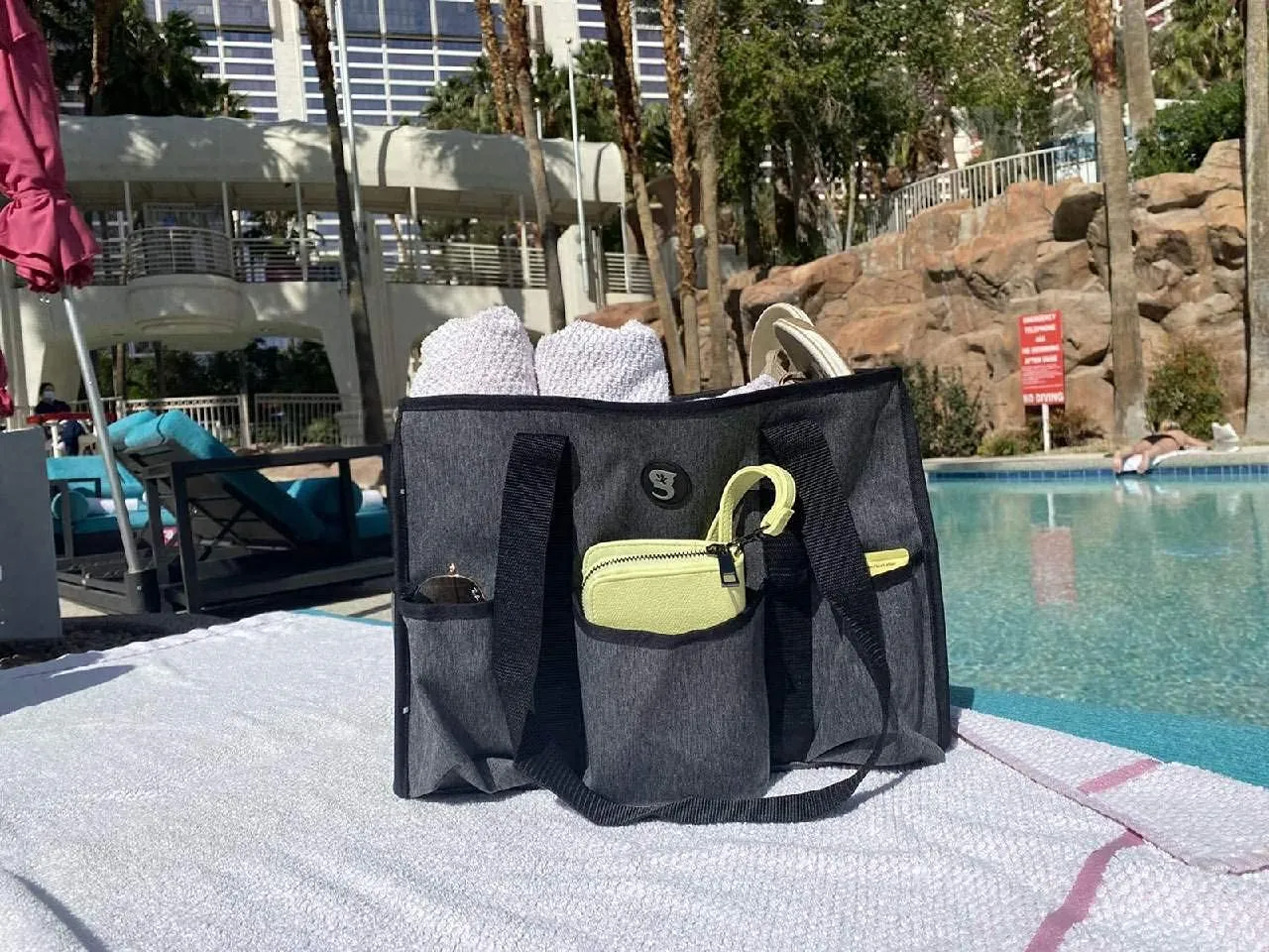 Geckobrands 8 Pocket Tote