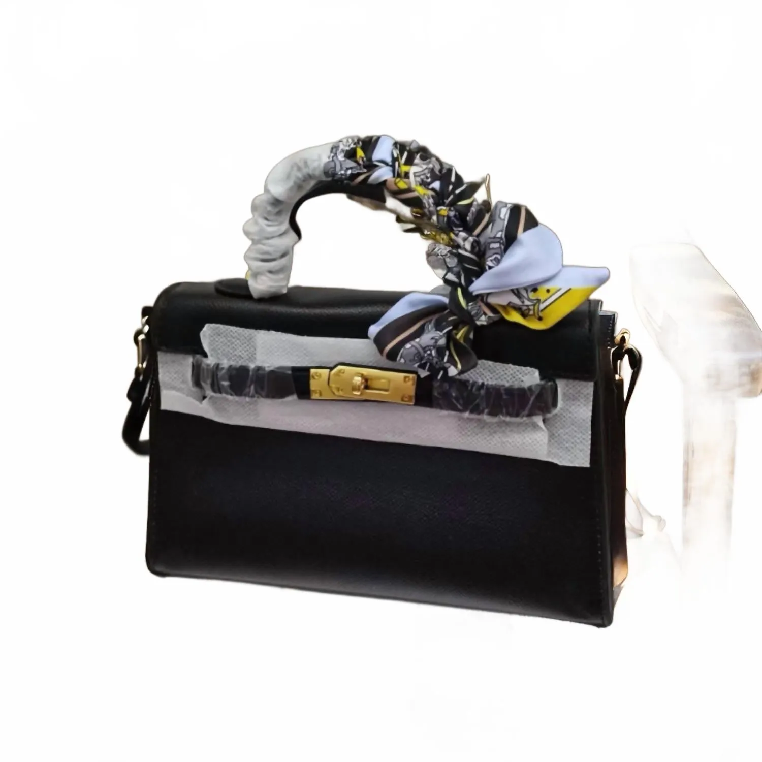 Glam Signature Mini Purse In Black
