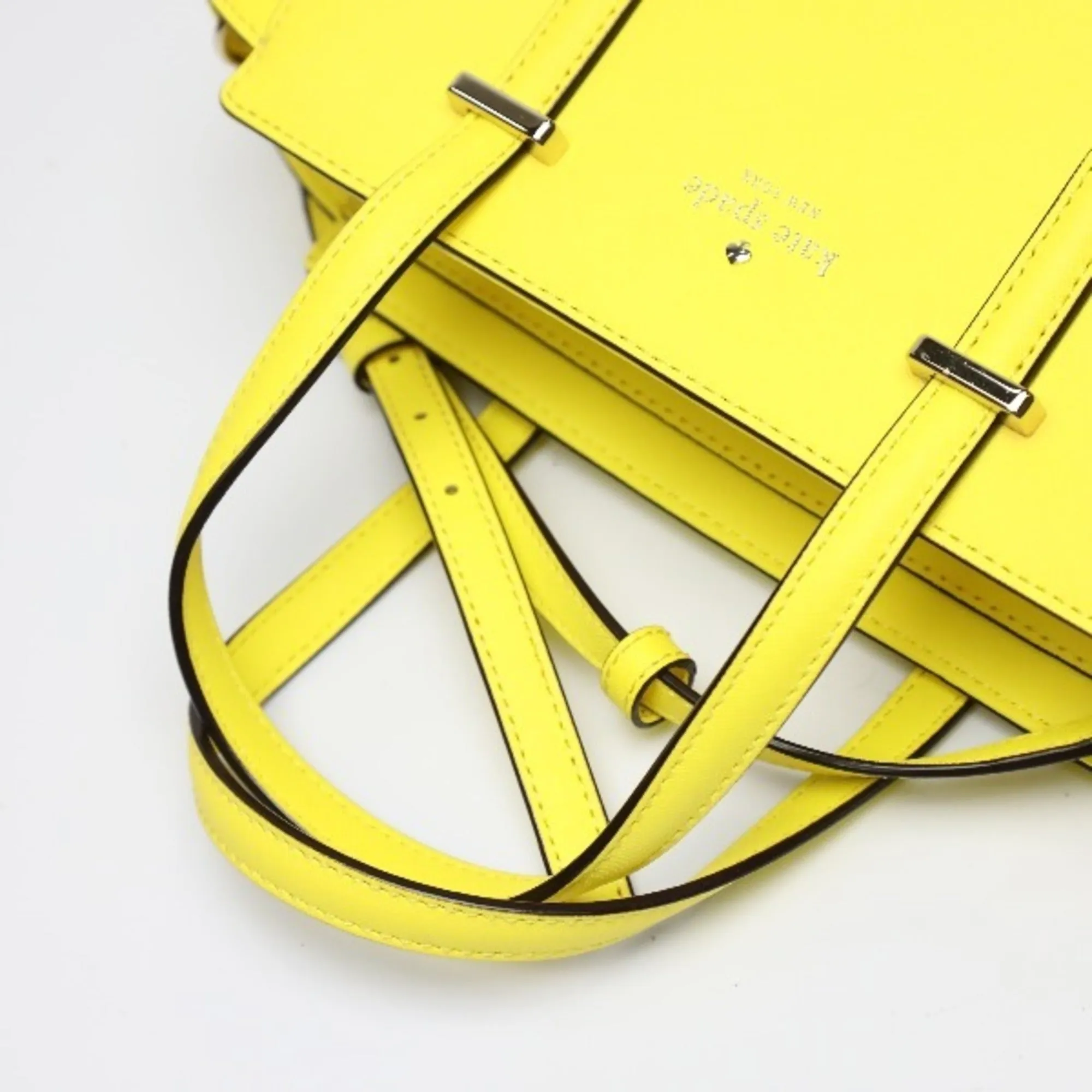 Kate Spade  Handbag (Pre-Owned)