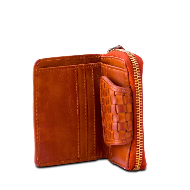Leah - The Wallet