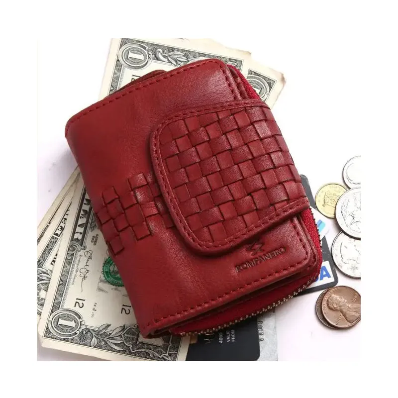 Leah - The Wallet