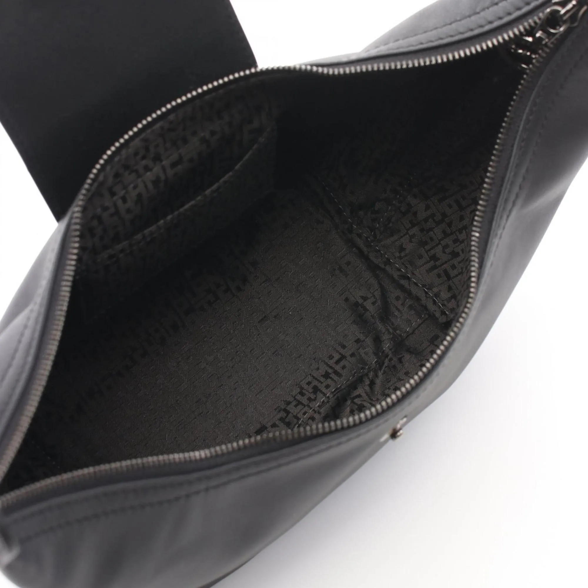 Longchamp Leather Handbag (Pre-Owned)