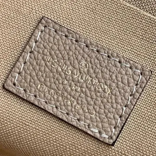 Louis Vuitton Bicolor Monogram 80482