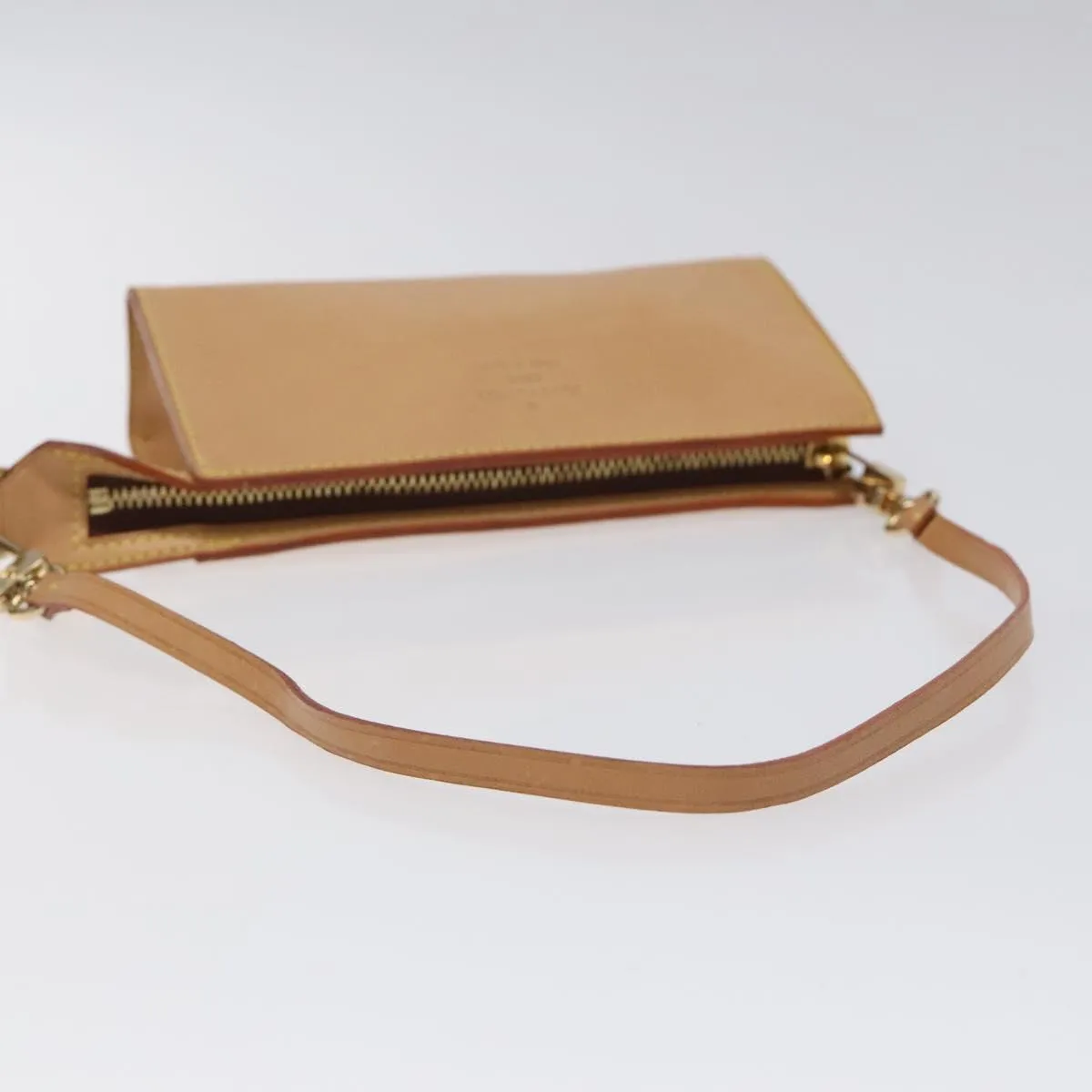 Louis Vuitton Bucket Leather Clutch Bag (Pre-Owned)