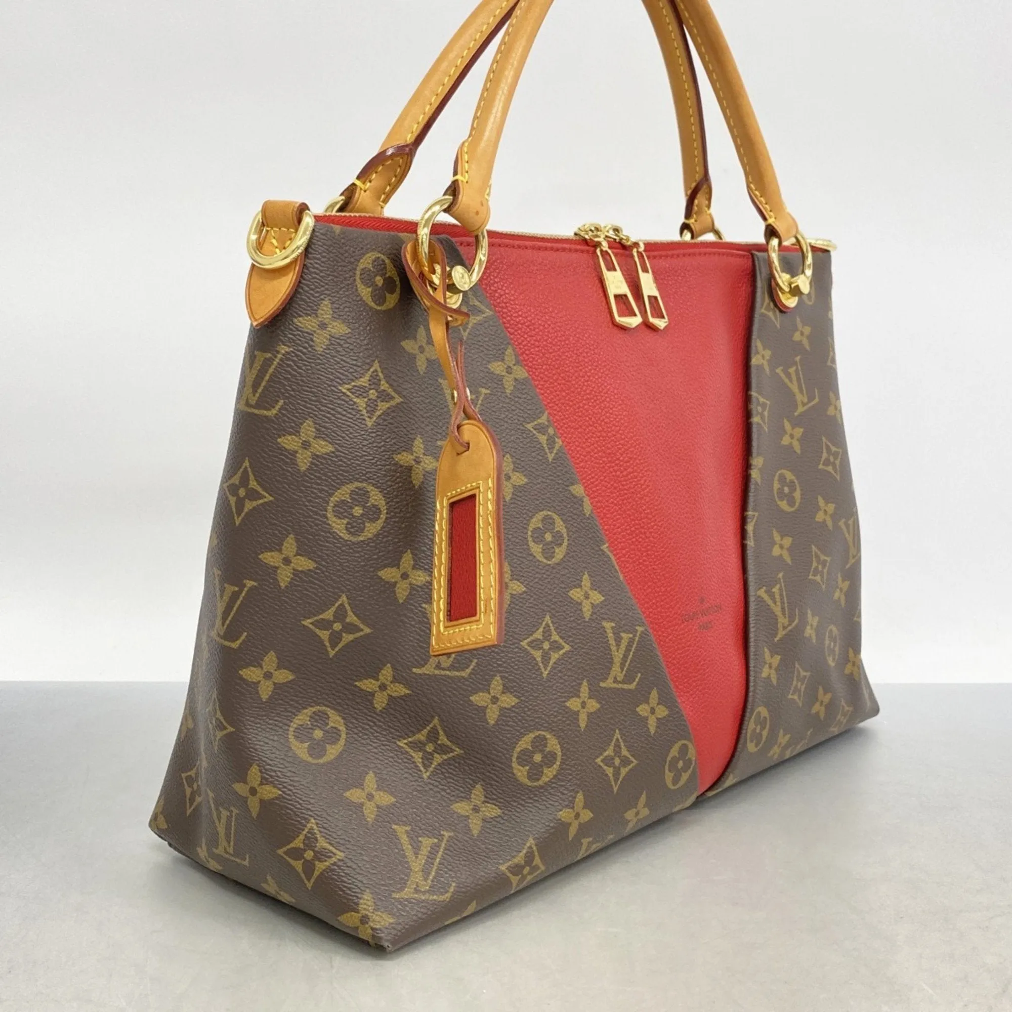 Louis Vuitton Cerise Handbag (Pre-Owned)