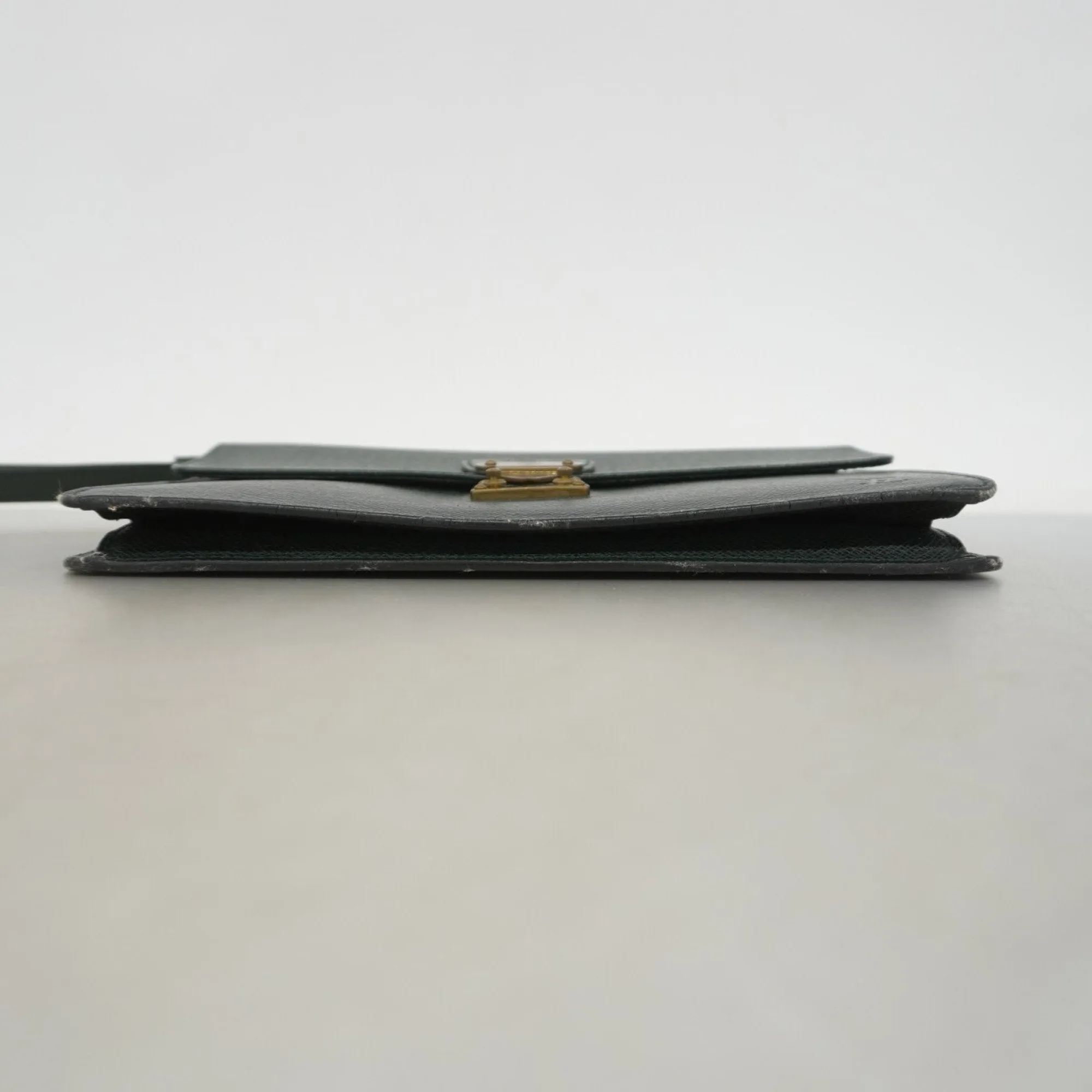 Louis Vuitton Clutch Bag (Pre-Owned)