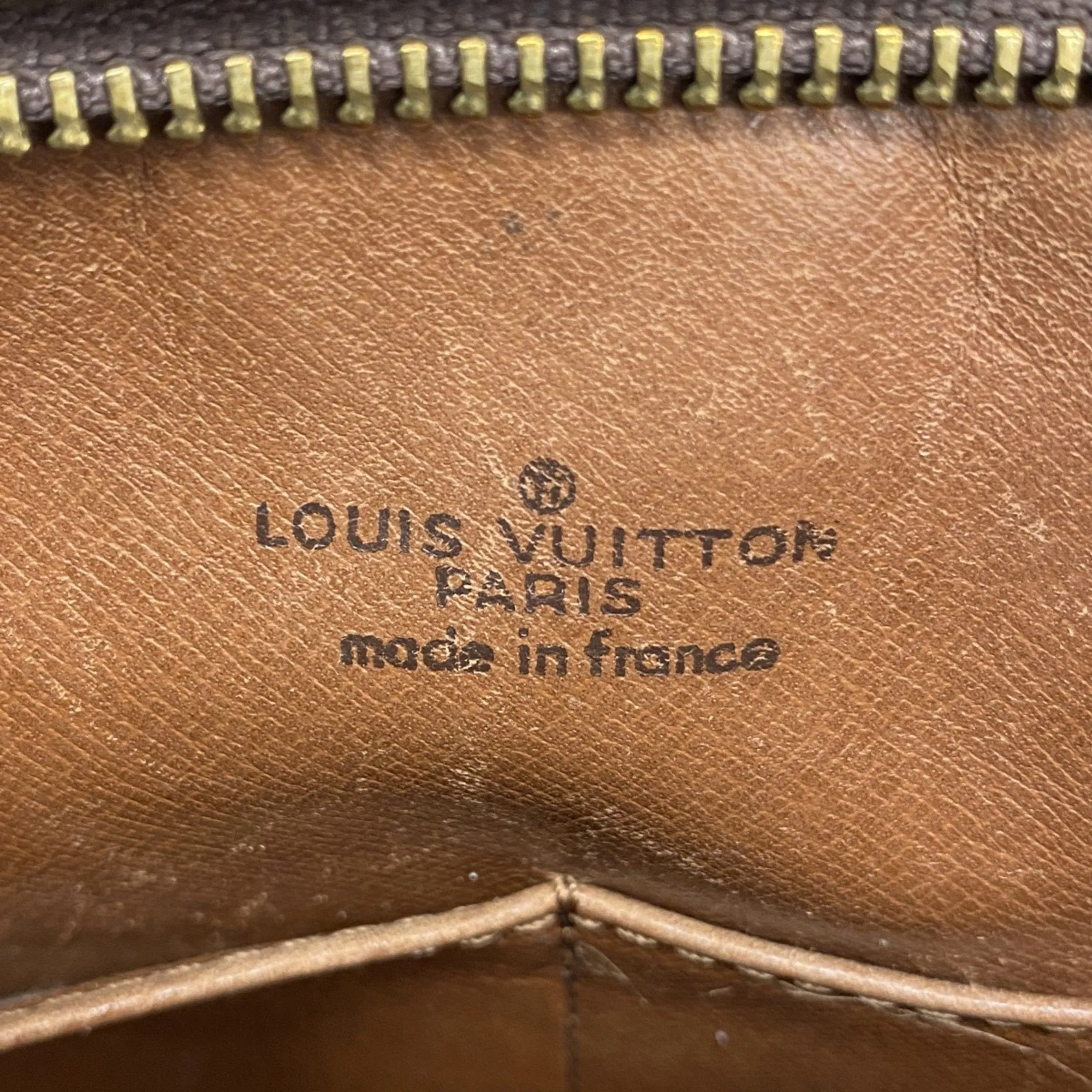 Louis Vuitton Clutch Bag (Pre-Owned)