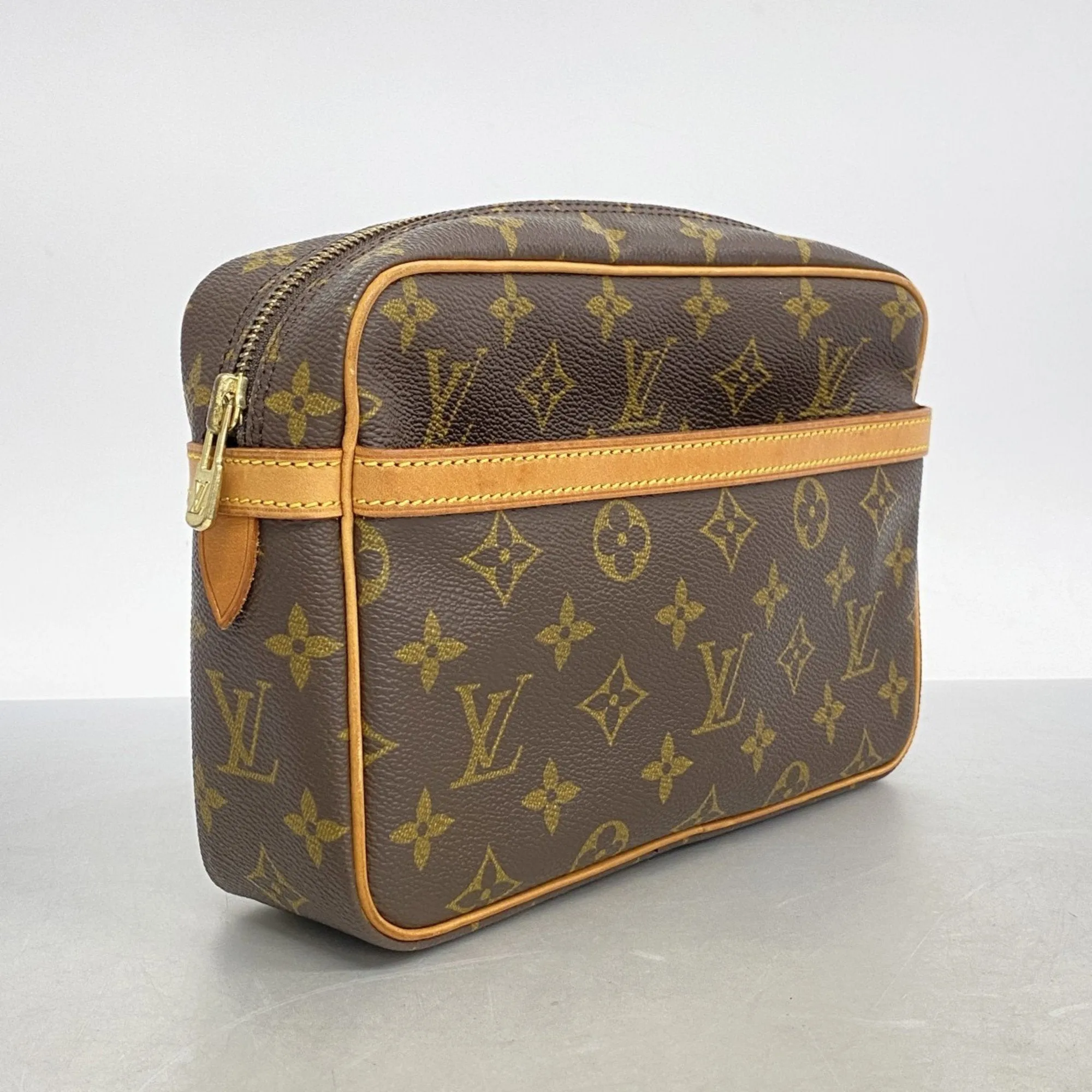 Louis Vuitton Clutch Bag (Pre-Owned)