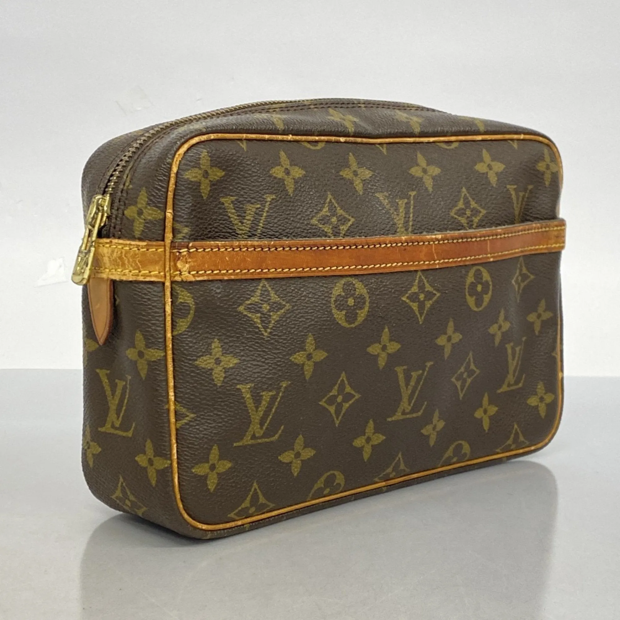 Louis Vuitton Clutch Bag (Pre-Owned)