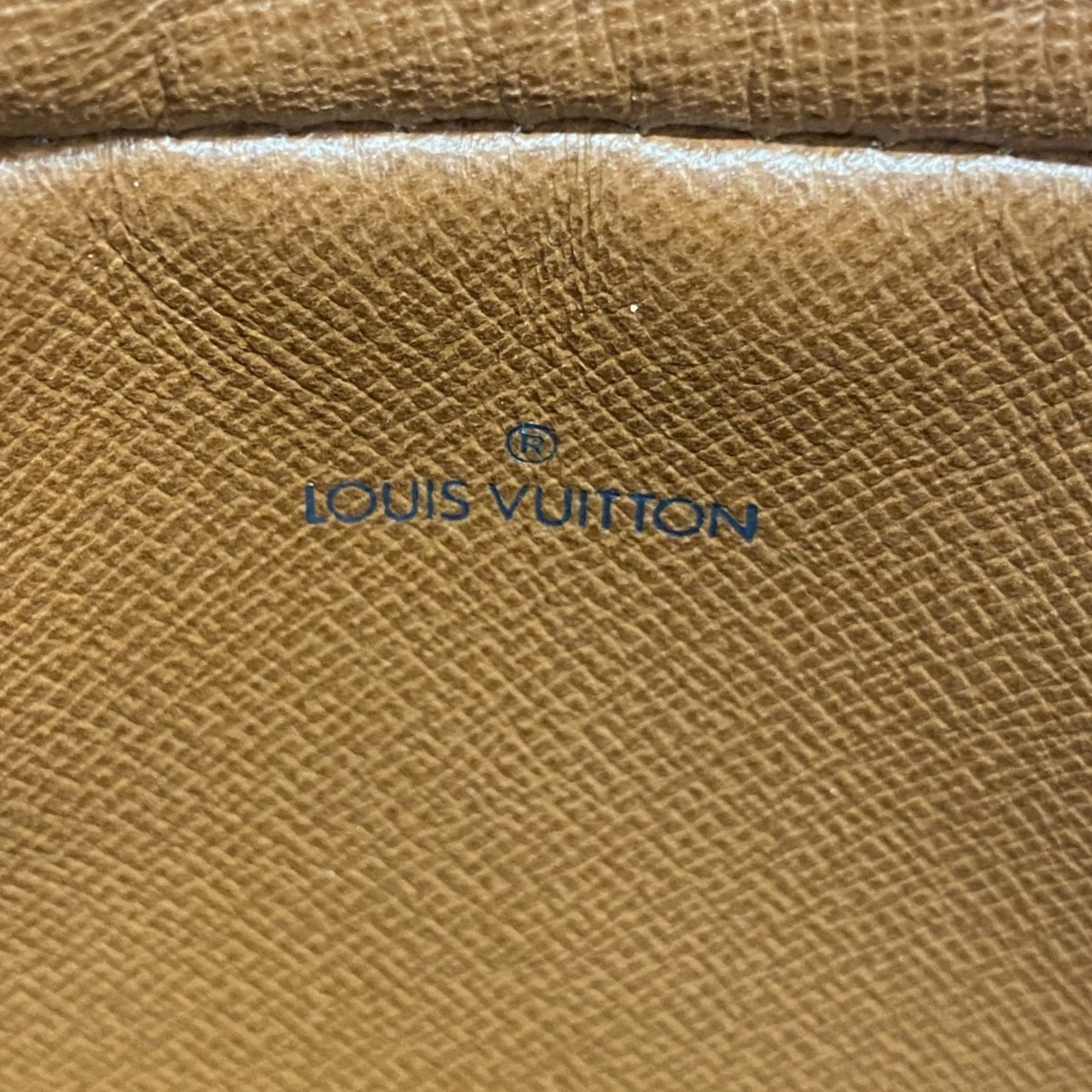 Louis Vuitton Clutch Bag (Pre-Owned)