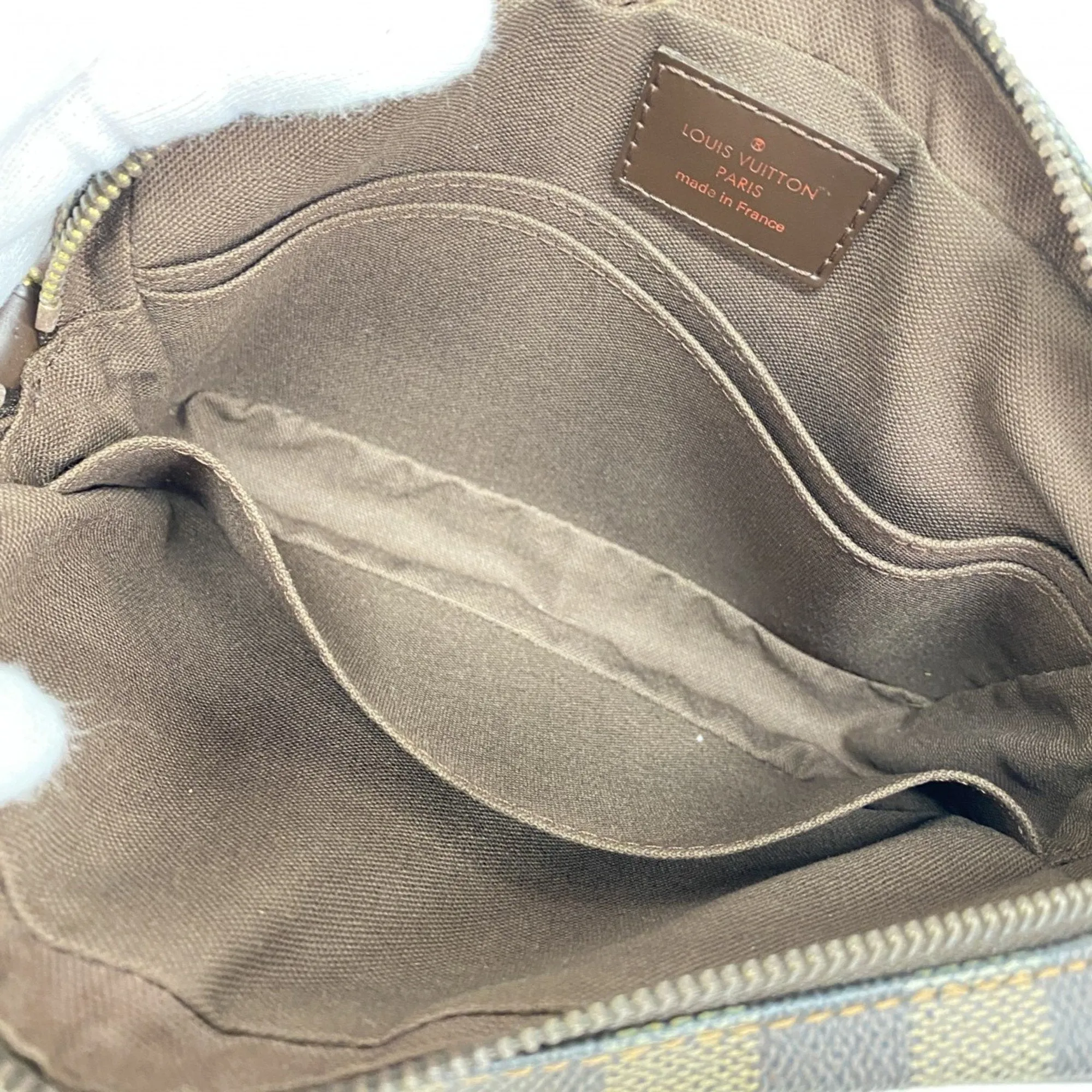 Louis Vuitton Clutch Bag (Pre-Owned)