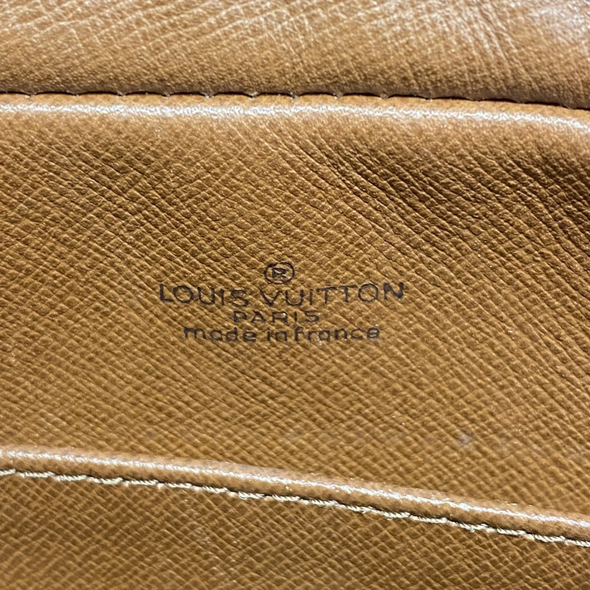 Louis Vuitton Clutch Bag (Pre-Owned)