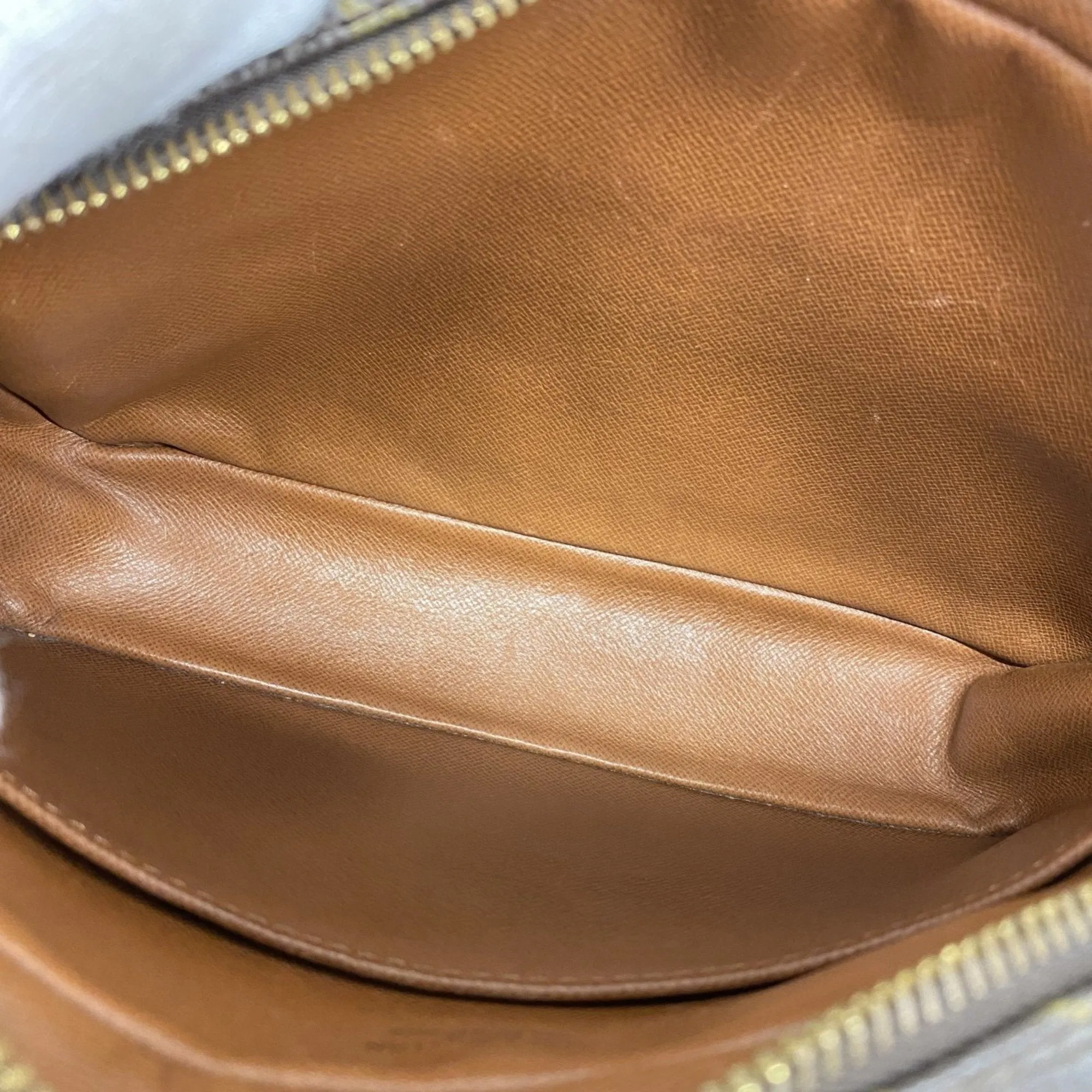 Louis Vuitton Clutch Bag (Pre-Owned)