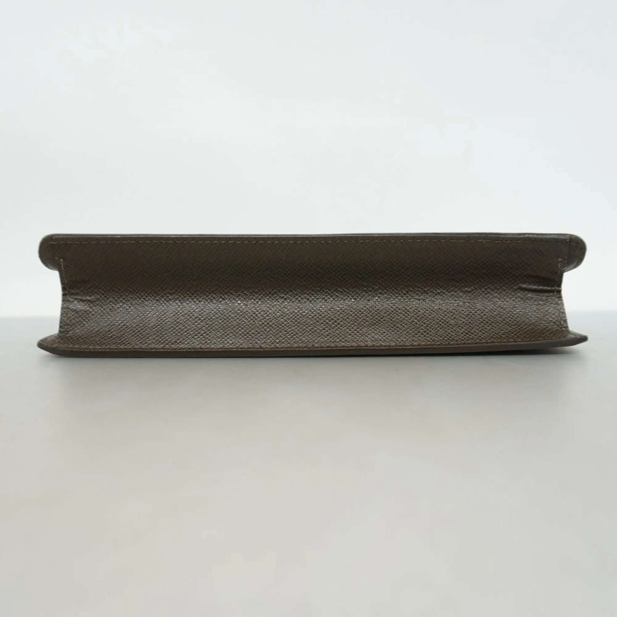 Louis Vuitton Clutch Bag (Pre-Owned)