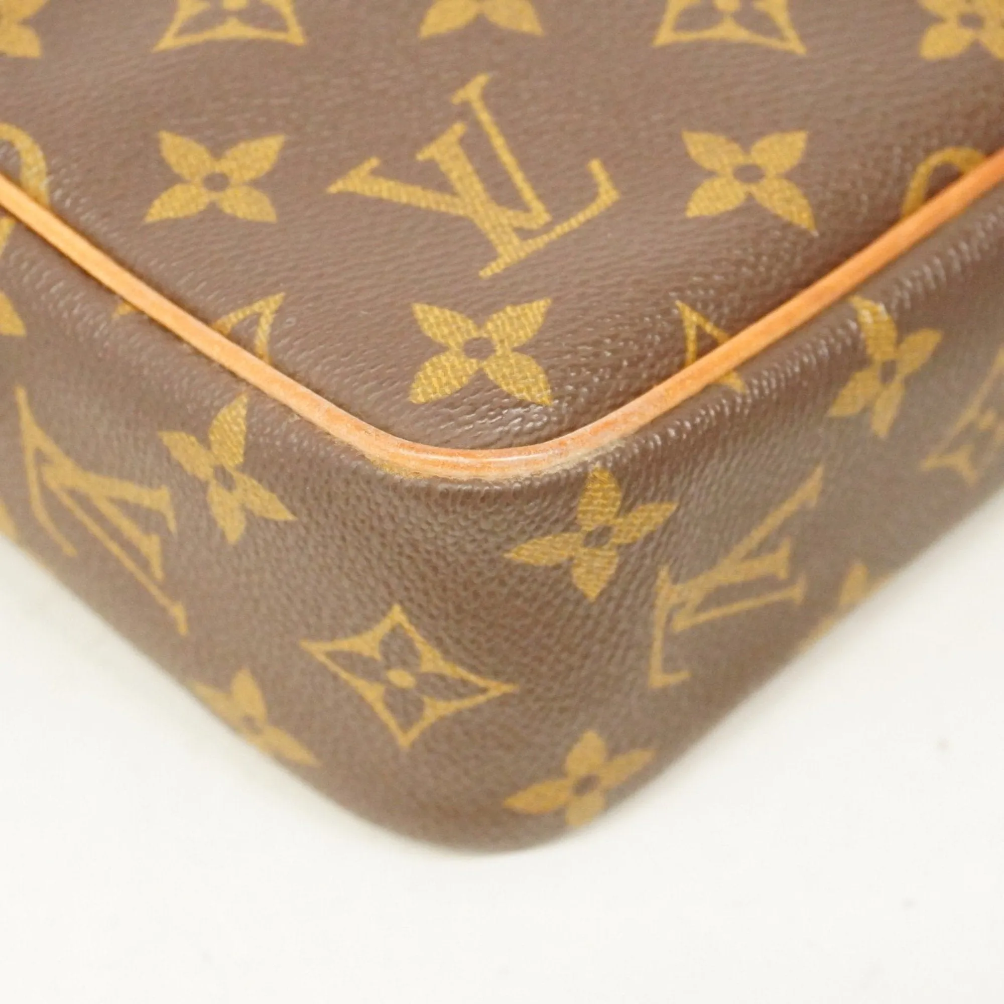 Louis Vuitton Clutch Bag (Pre-Owned)