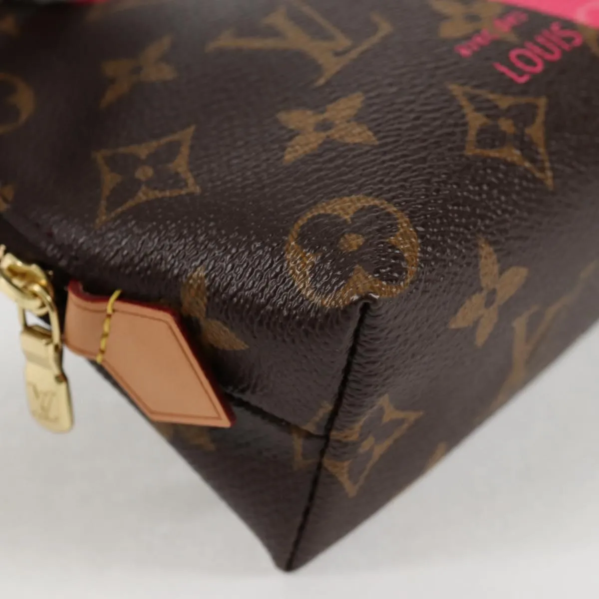 Louis Vuitton Cosmetic Pouch Canvas Clutch Bag (Pre-Owned)